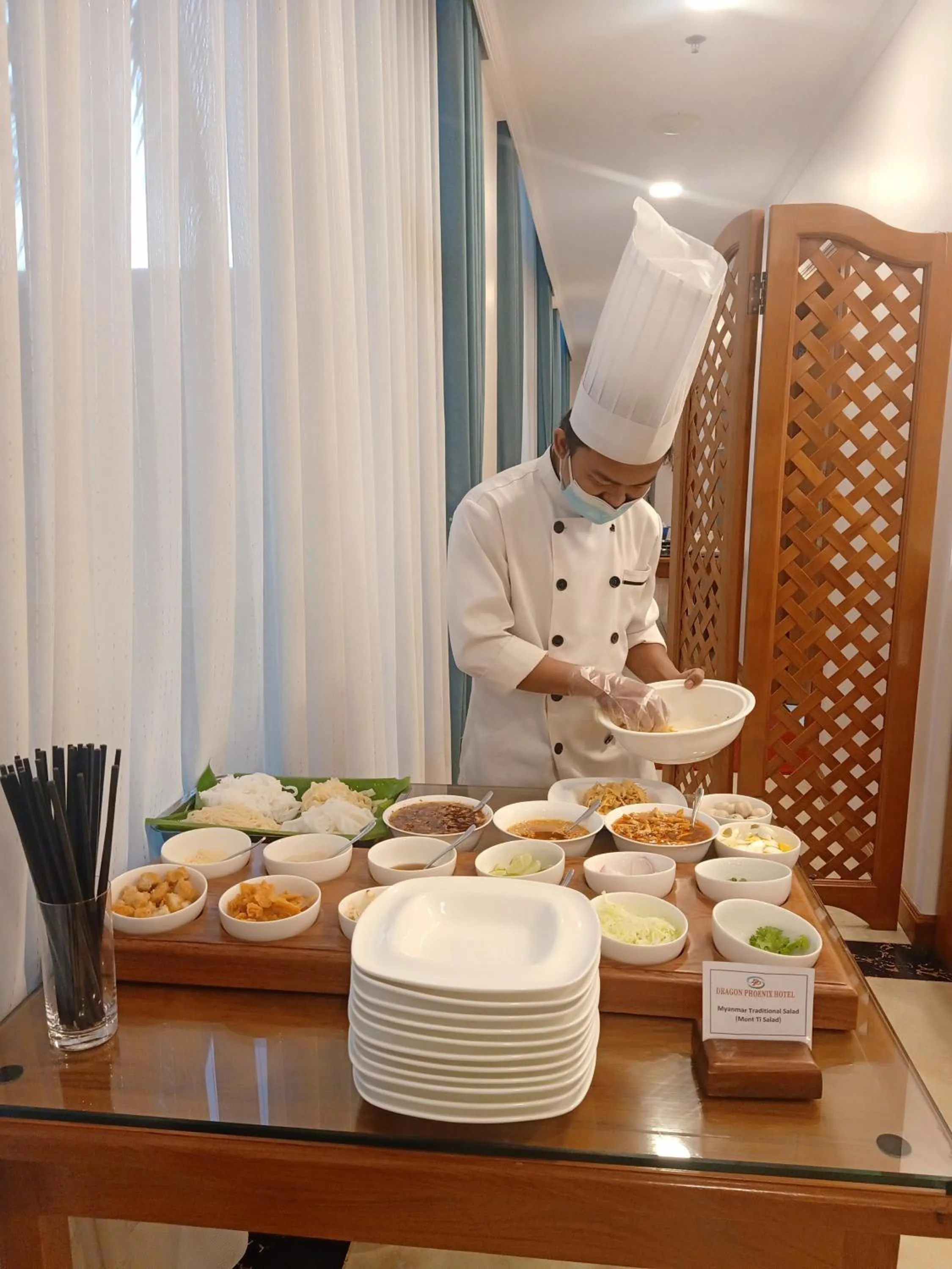 Food in Dragon Phoenix Hotel