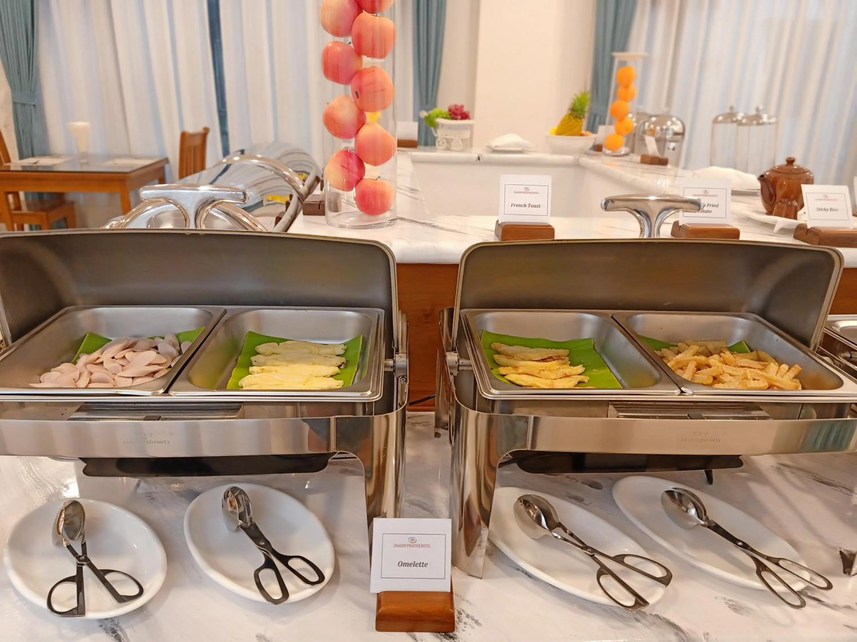 Food in Dragon Phoenix Hotel