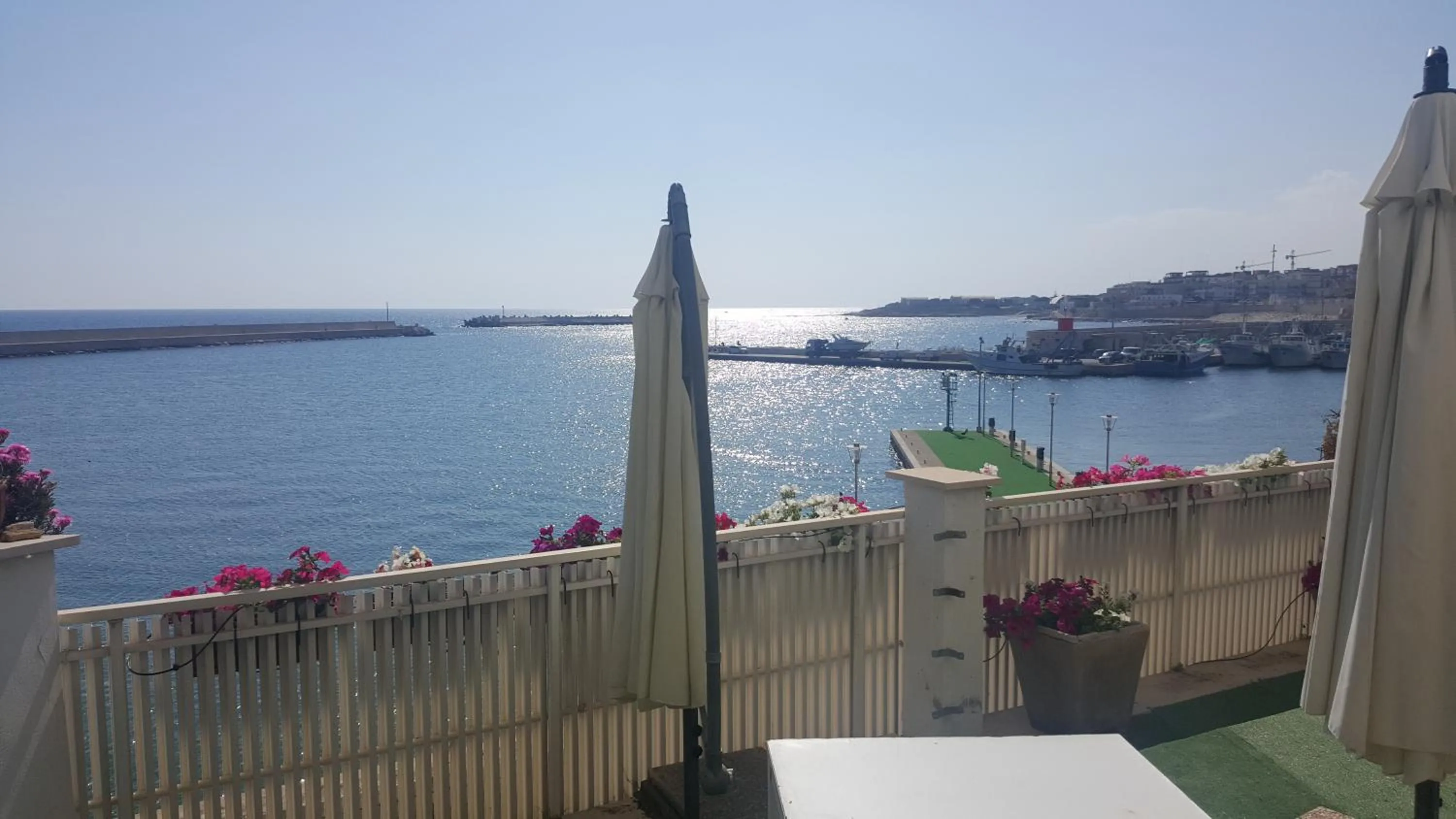 Sea view in B&B LA BAIA Sea Rooms