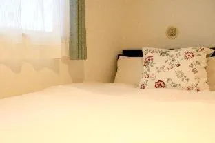 Bed in boxi Hakata 2