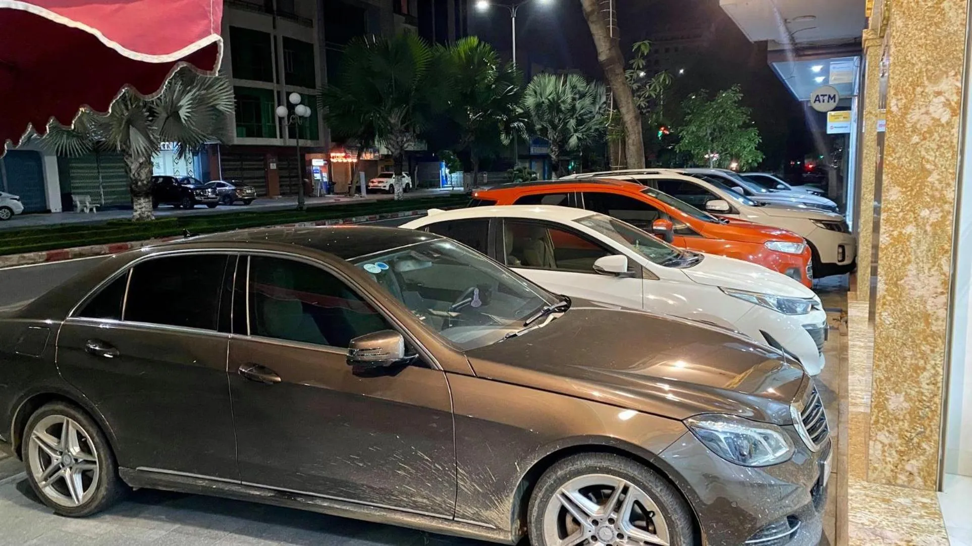 Dac Tin Luxury Hotel