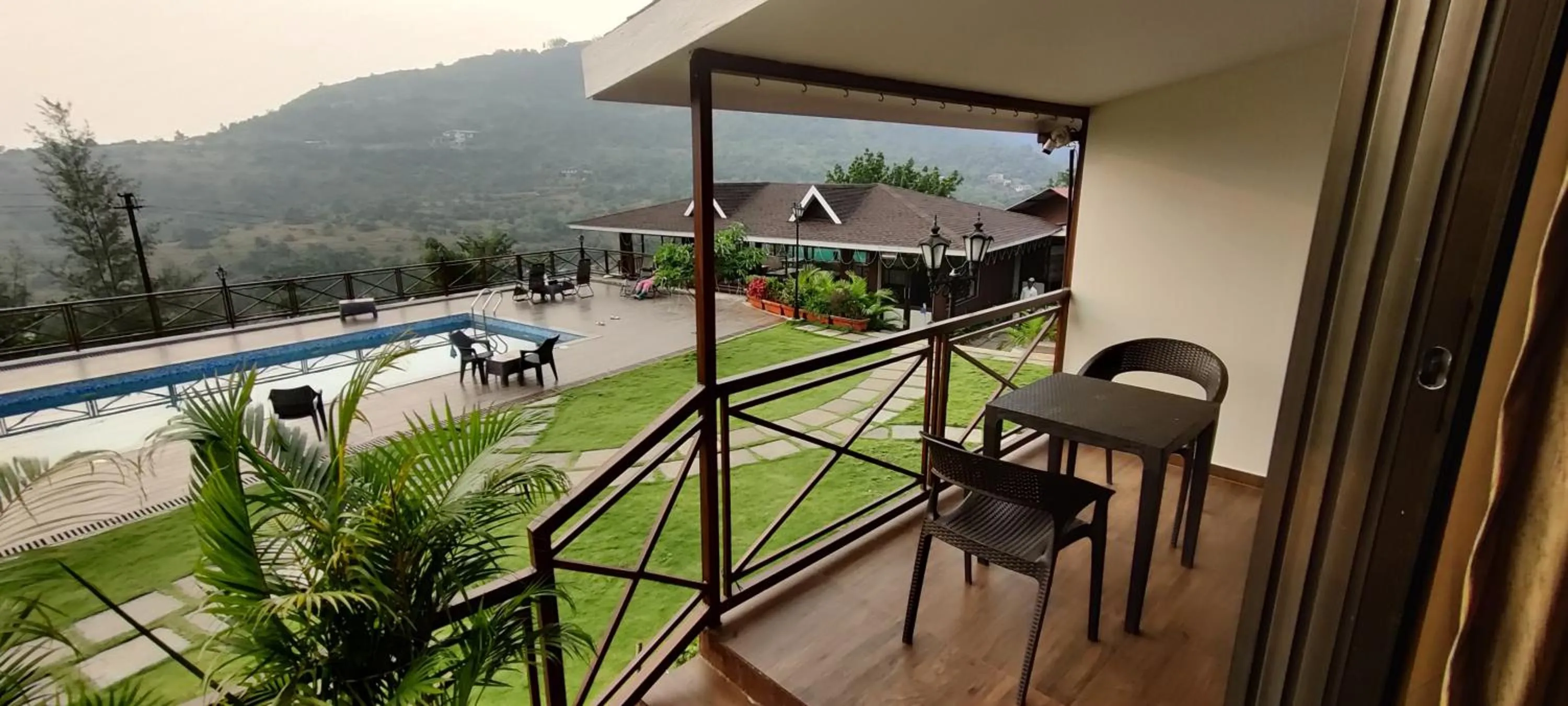 Day in Green Velvet Resort-Near Pawna Lake