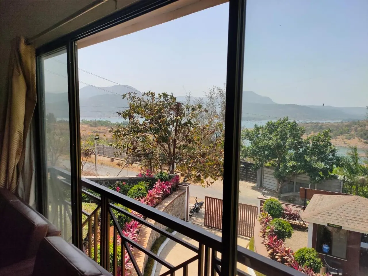 Day in Green Velvet Resort-Near Pawna Lake
