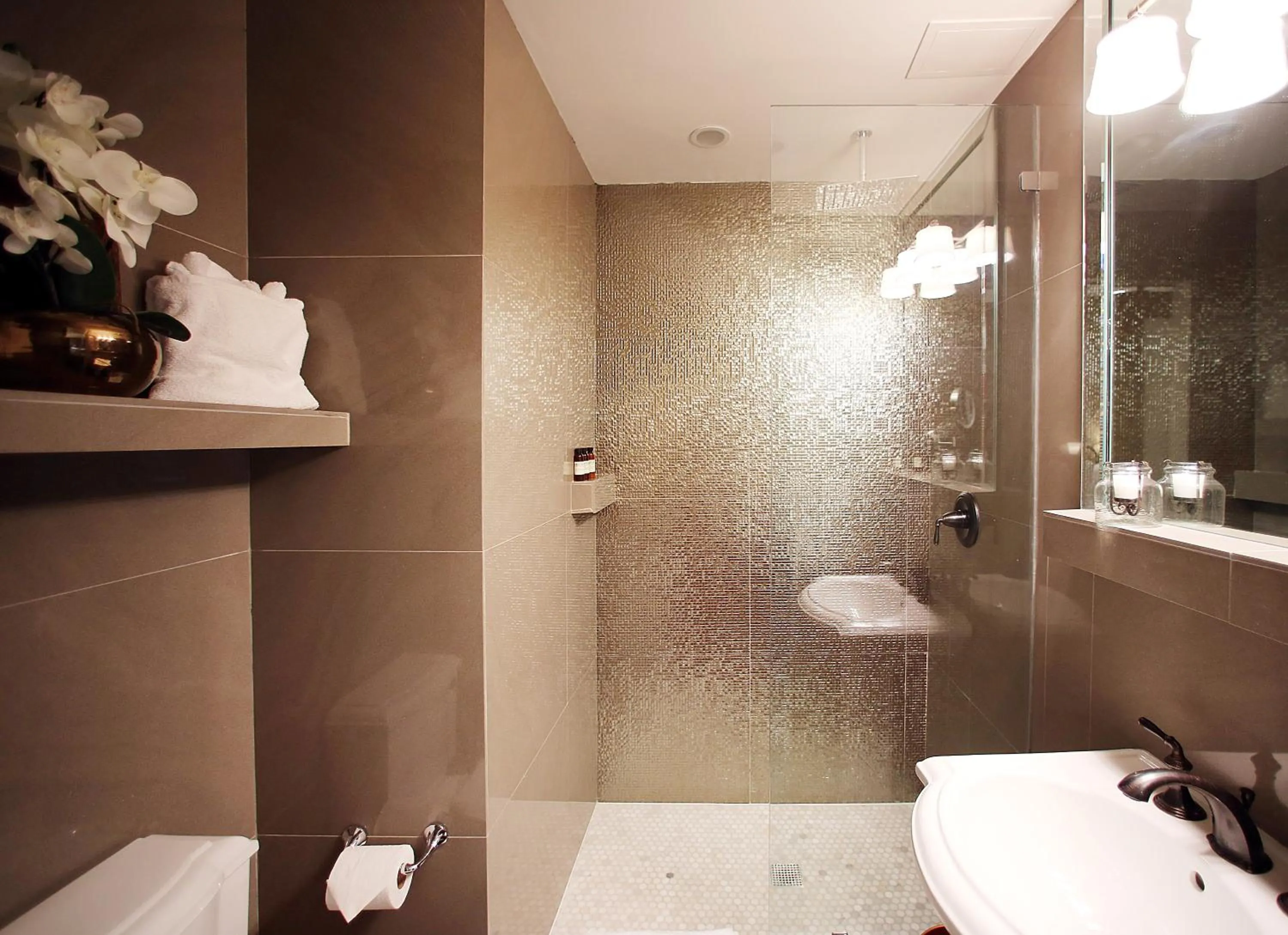 Bathroom in Cavalier South Beach Hotel