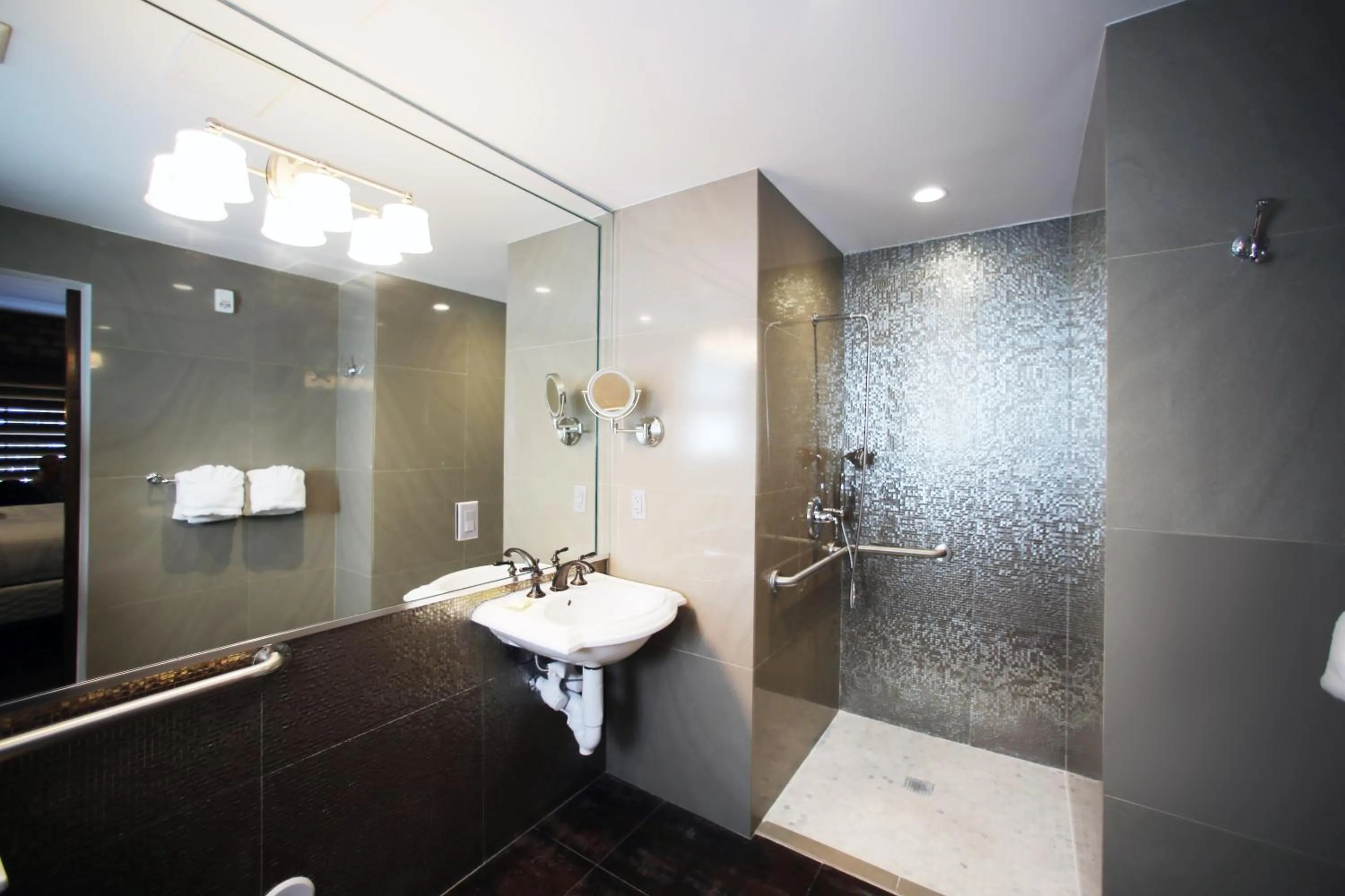 Shower in Cavalier South Beach Hotel