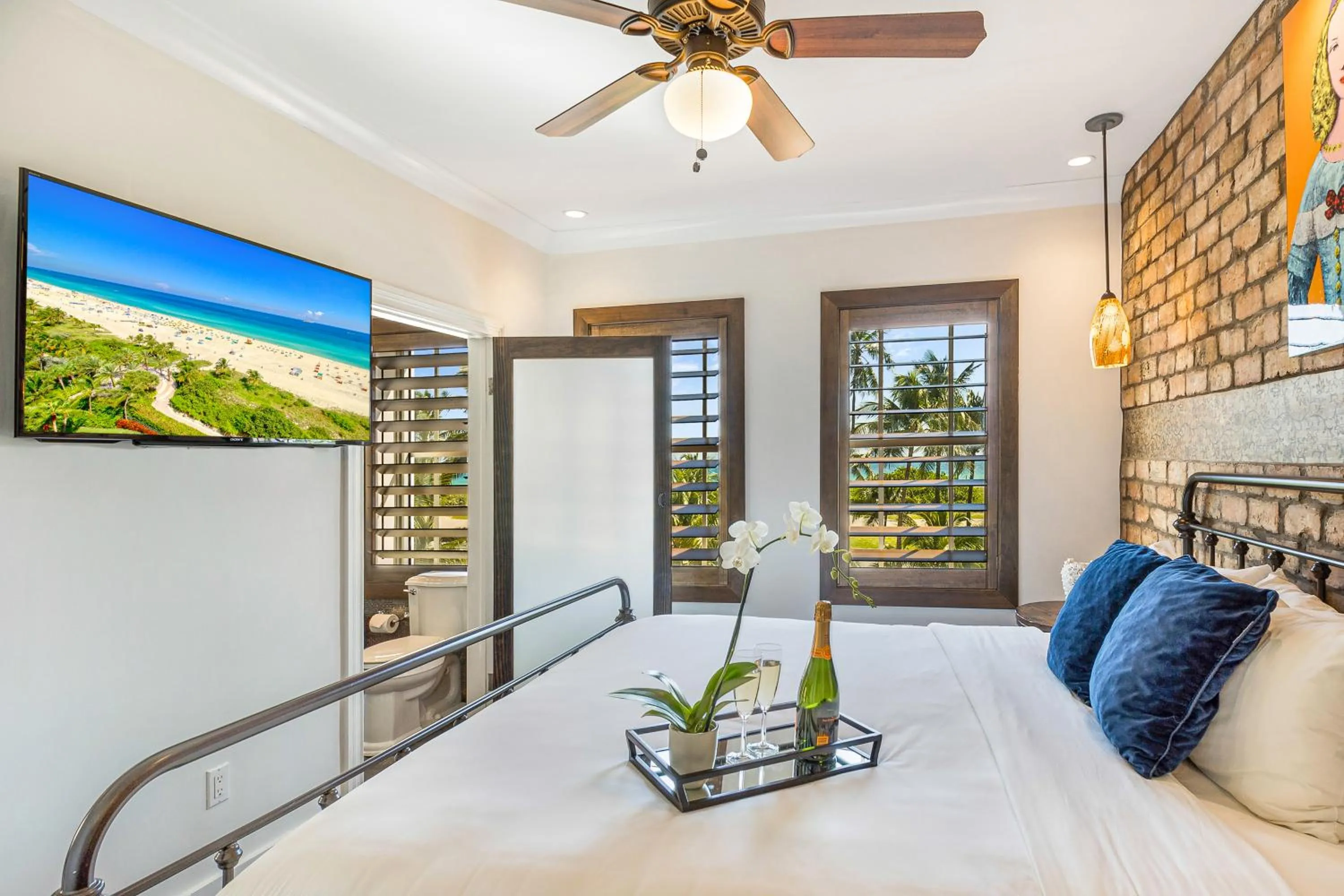 Bed in Cavalier South Beach Hotel