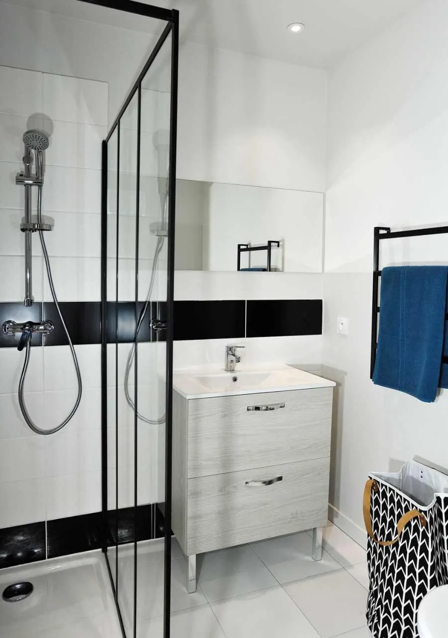 Bathroom in CLOS DES THERMES A JONZAC