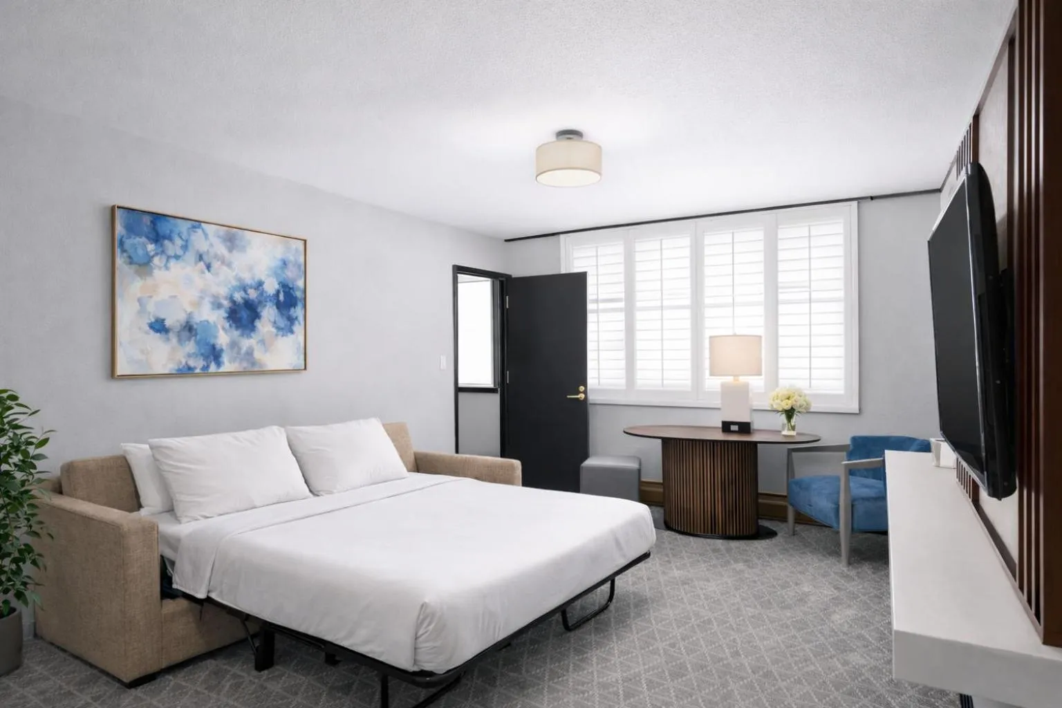 Living room, Bed in Tilden Hotel