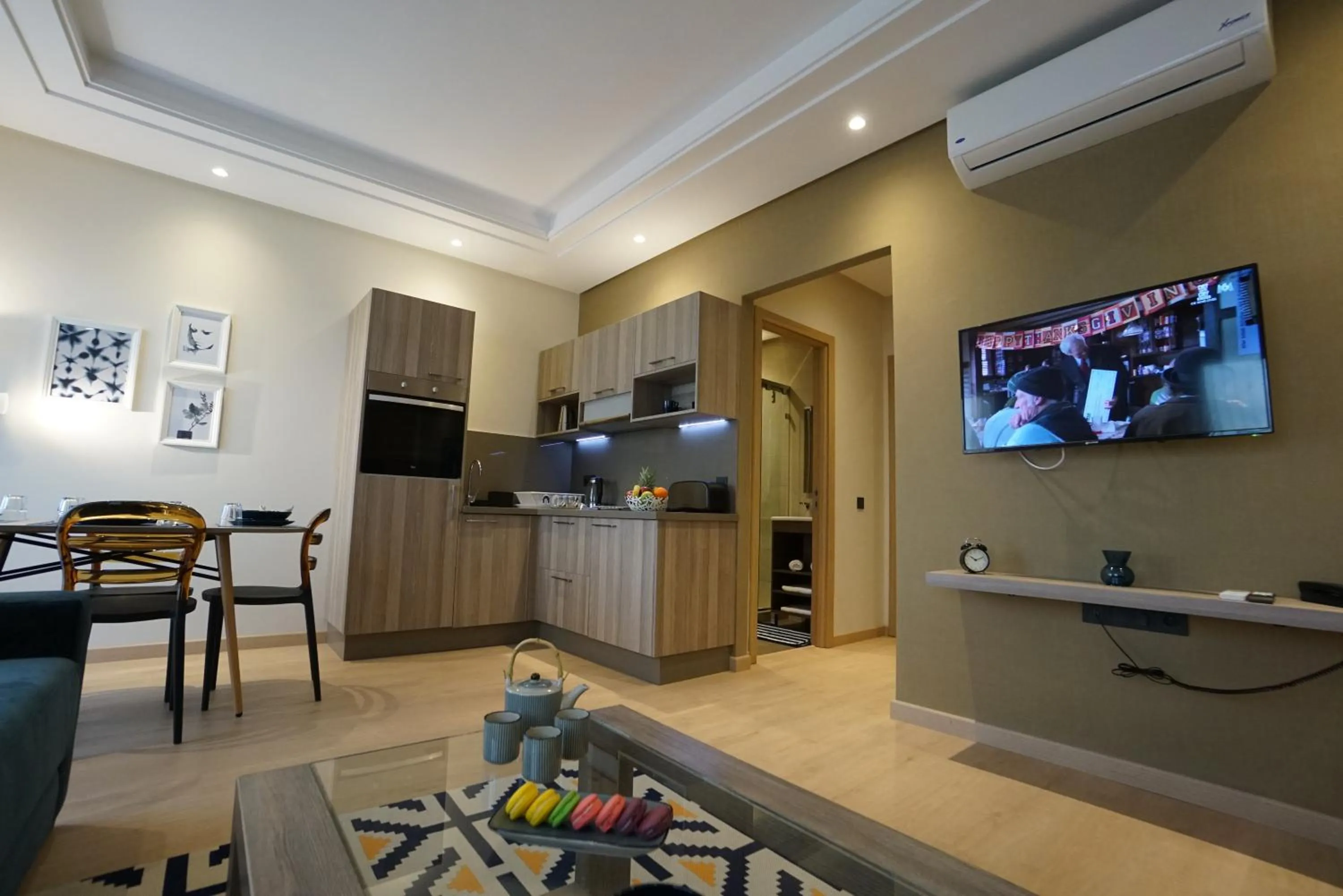 Dining area in Flamant Rose Appart Hotel