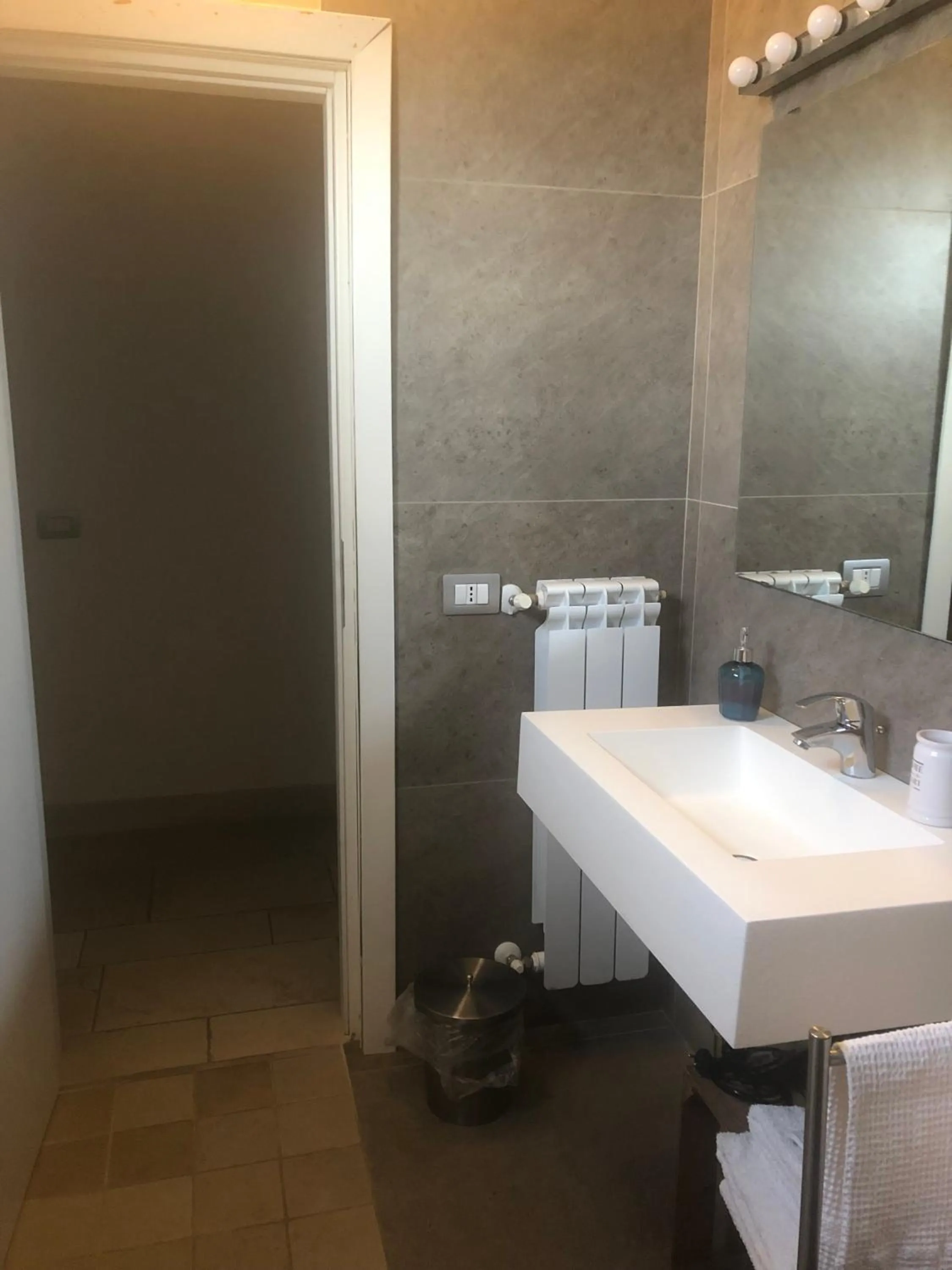 Bathroom in Mazzara Farm