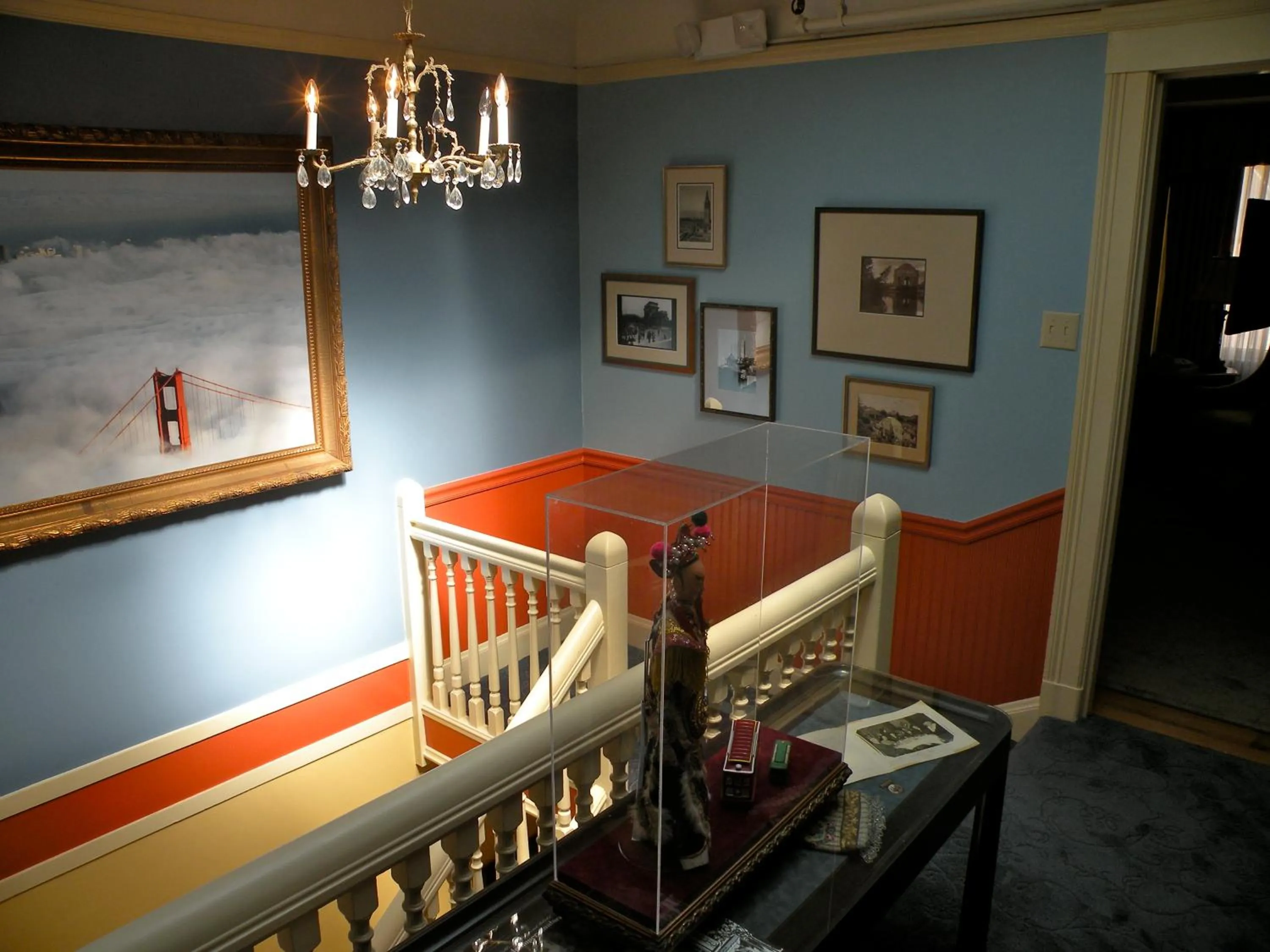 Decorative detail in Jackson Court