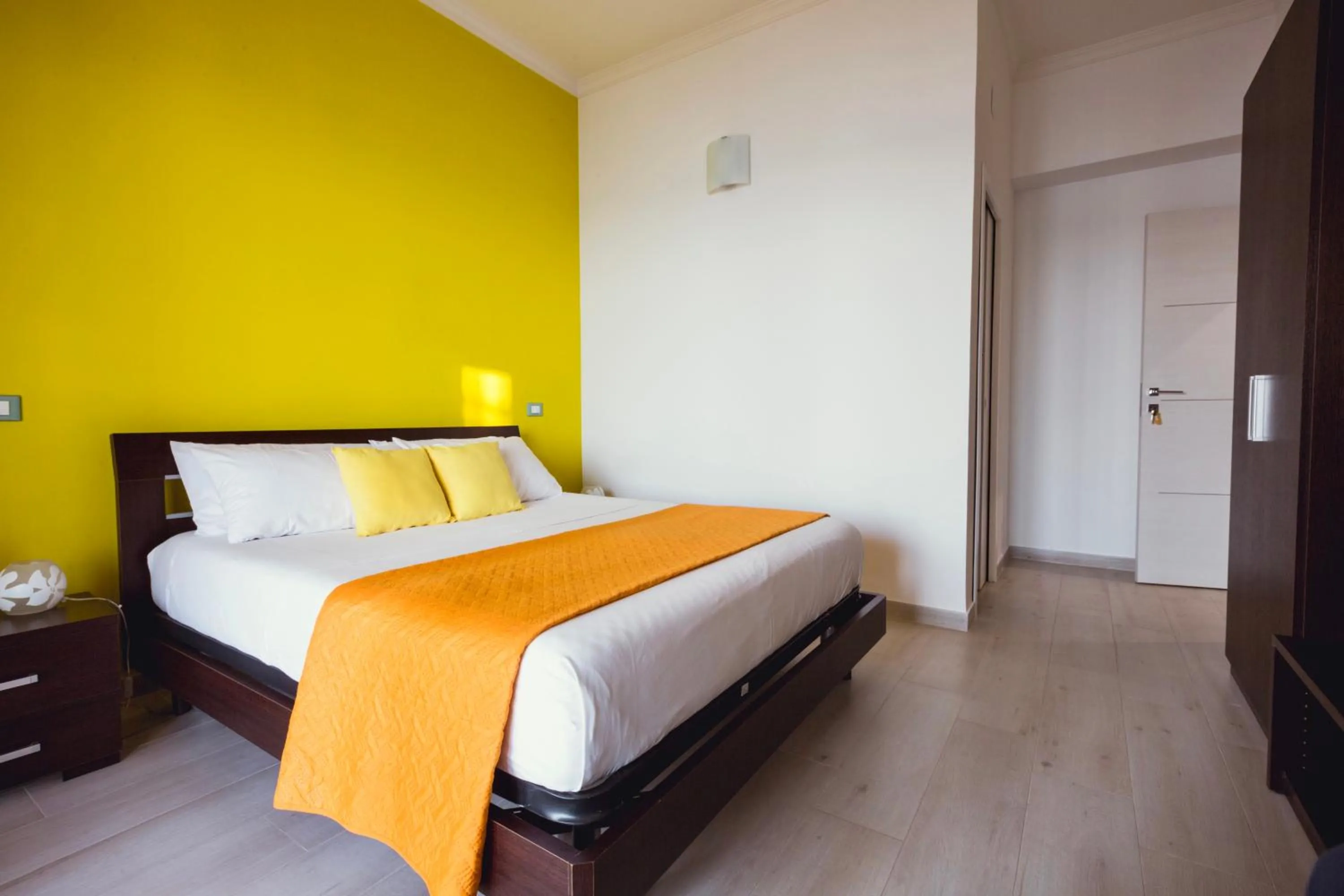 Bedroom, Bed in Oasis