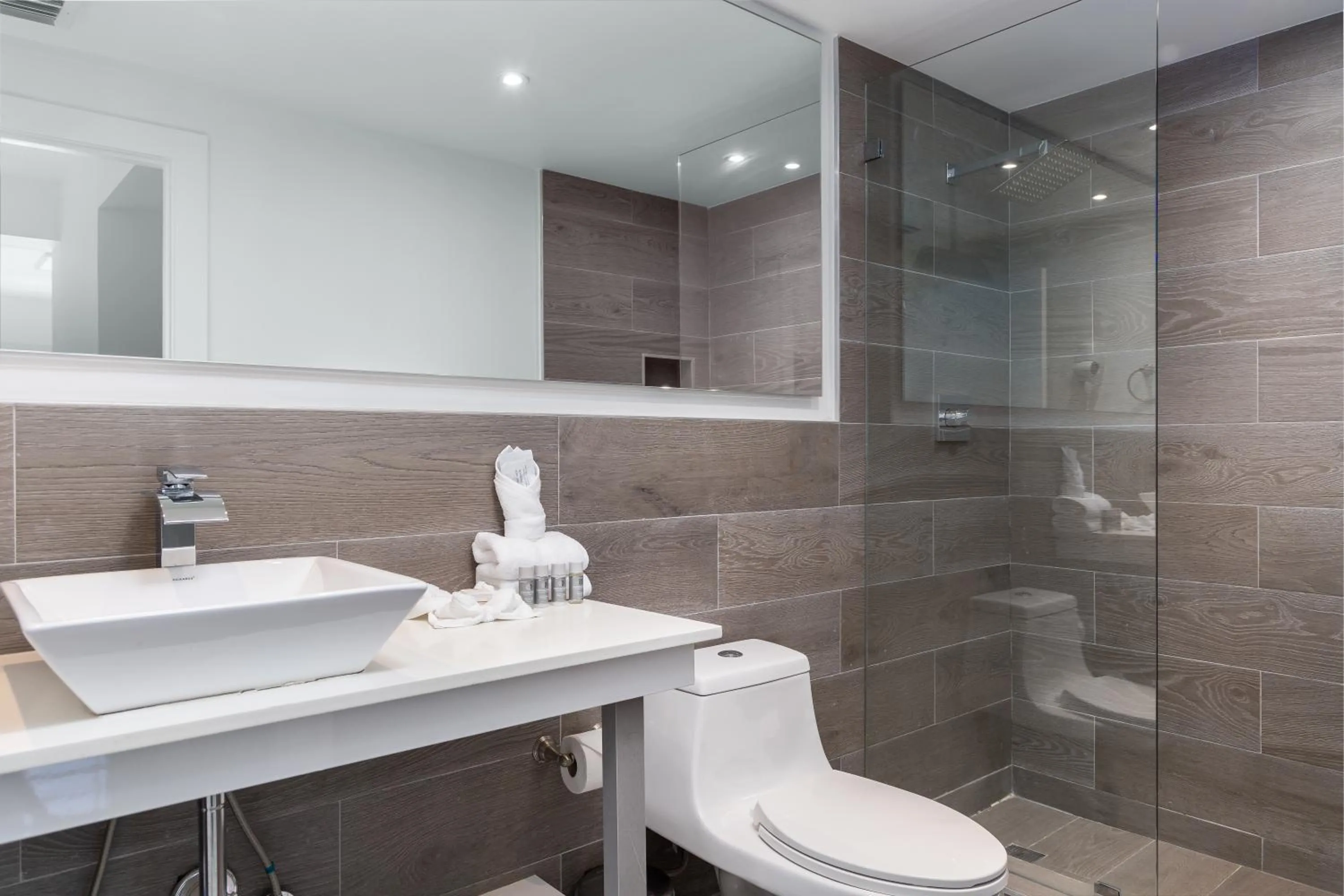 Bathroom in Fortune House Hotel Suites