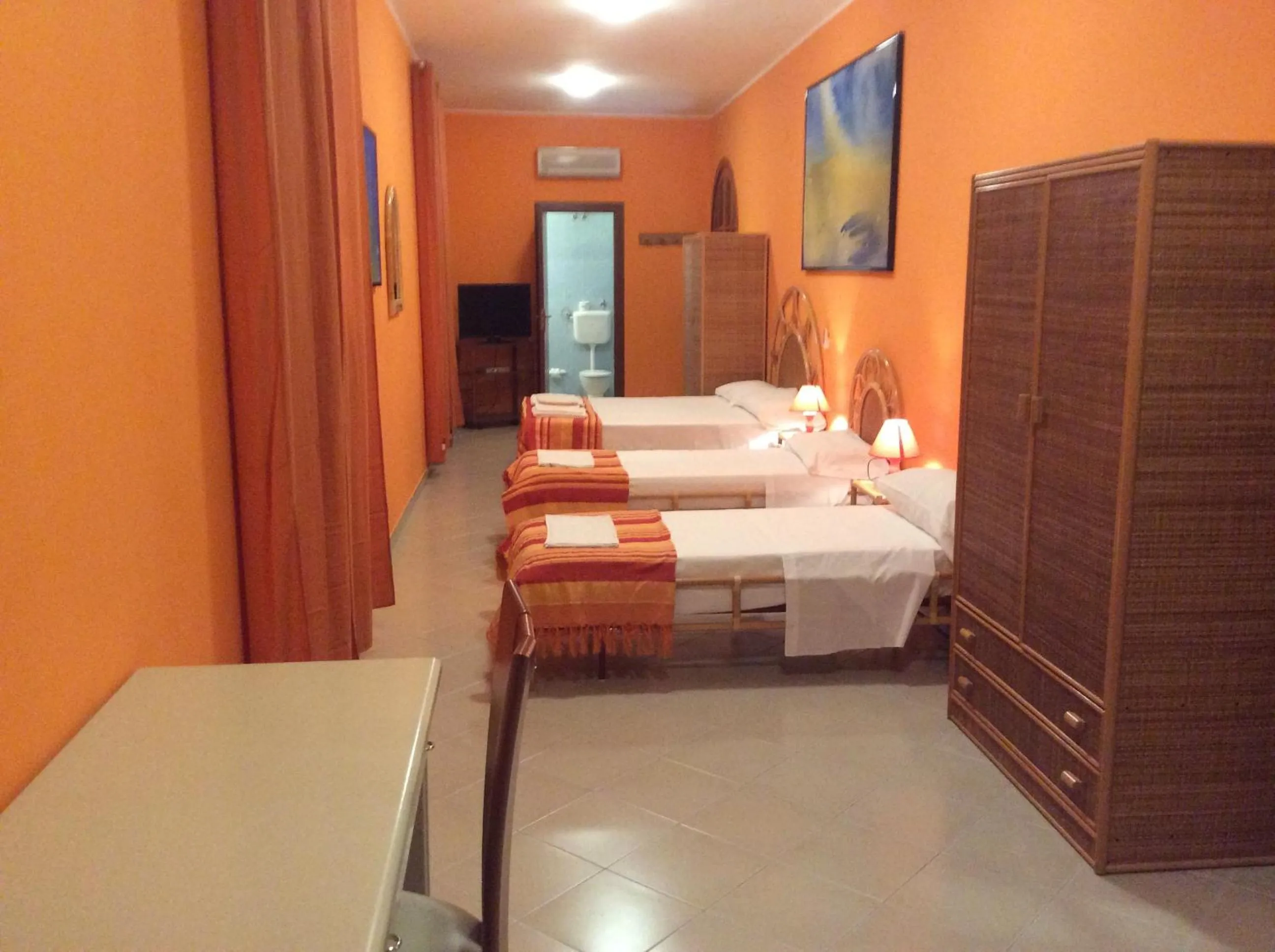 Photo of the whole room, Bed in Orlando Vacanze Camere