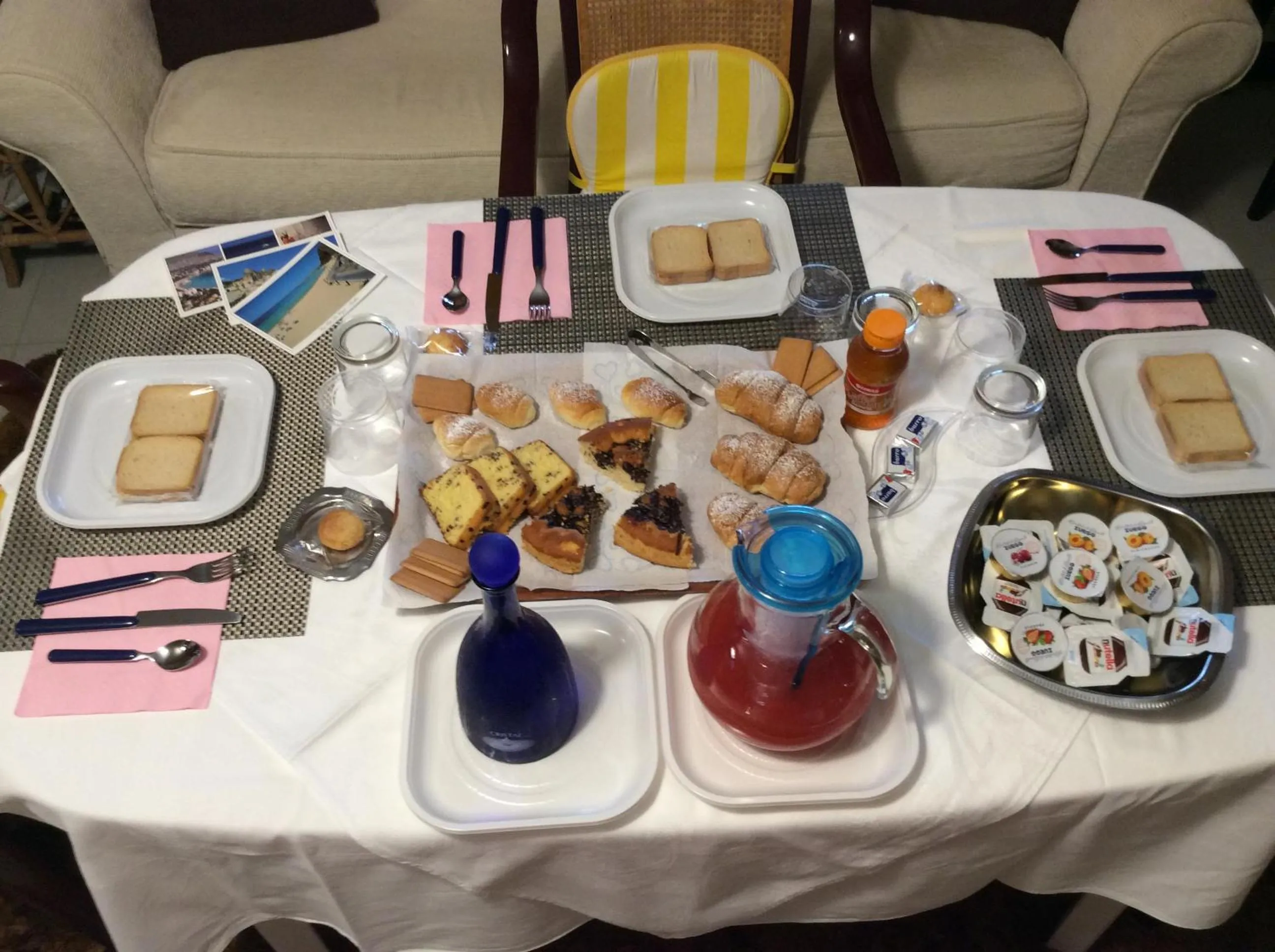 Italian breakfast in Orlando Vacanze Camere