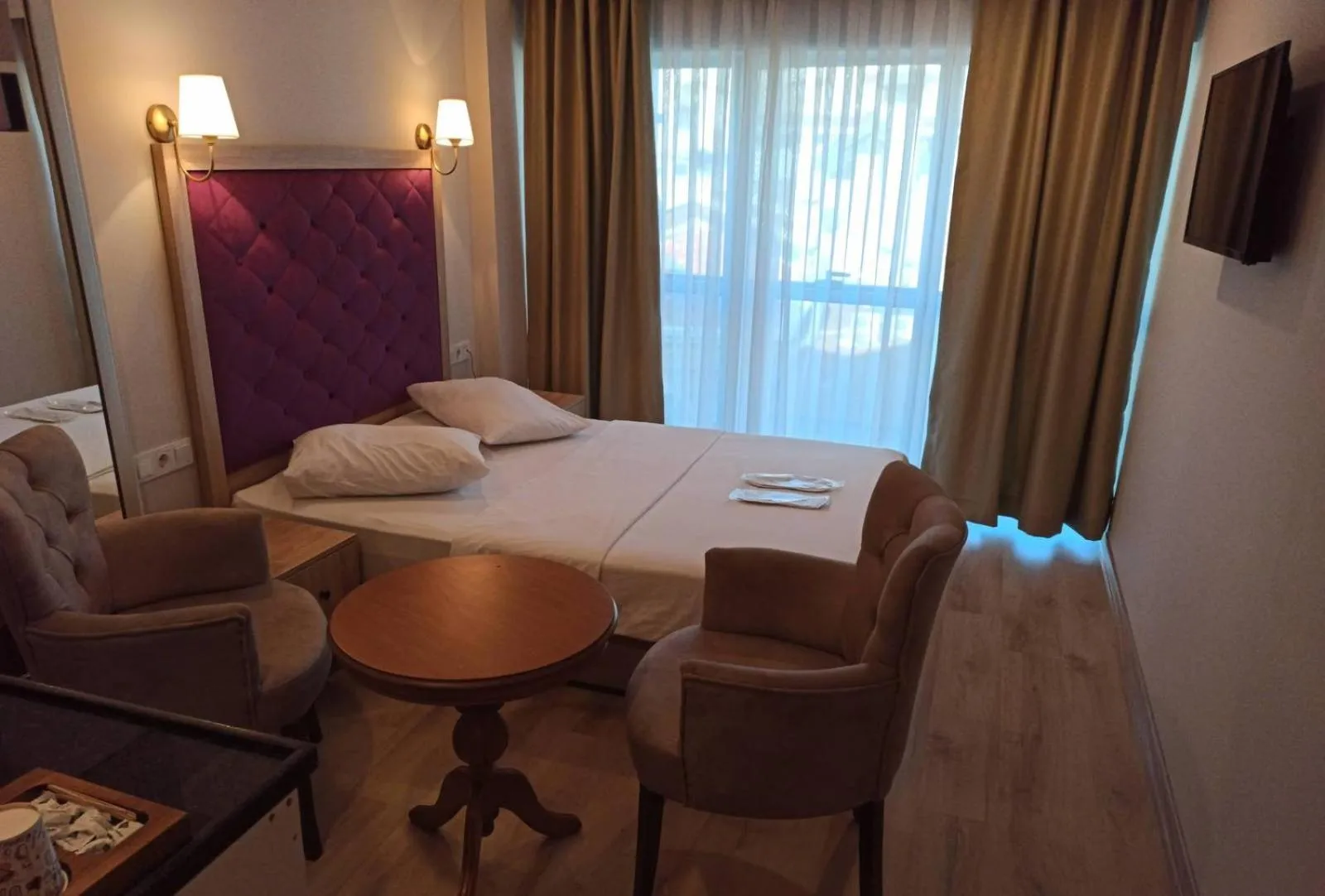 Photo of the whole room, Bed in Cadde Suite Bakırköy