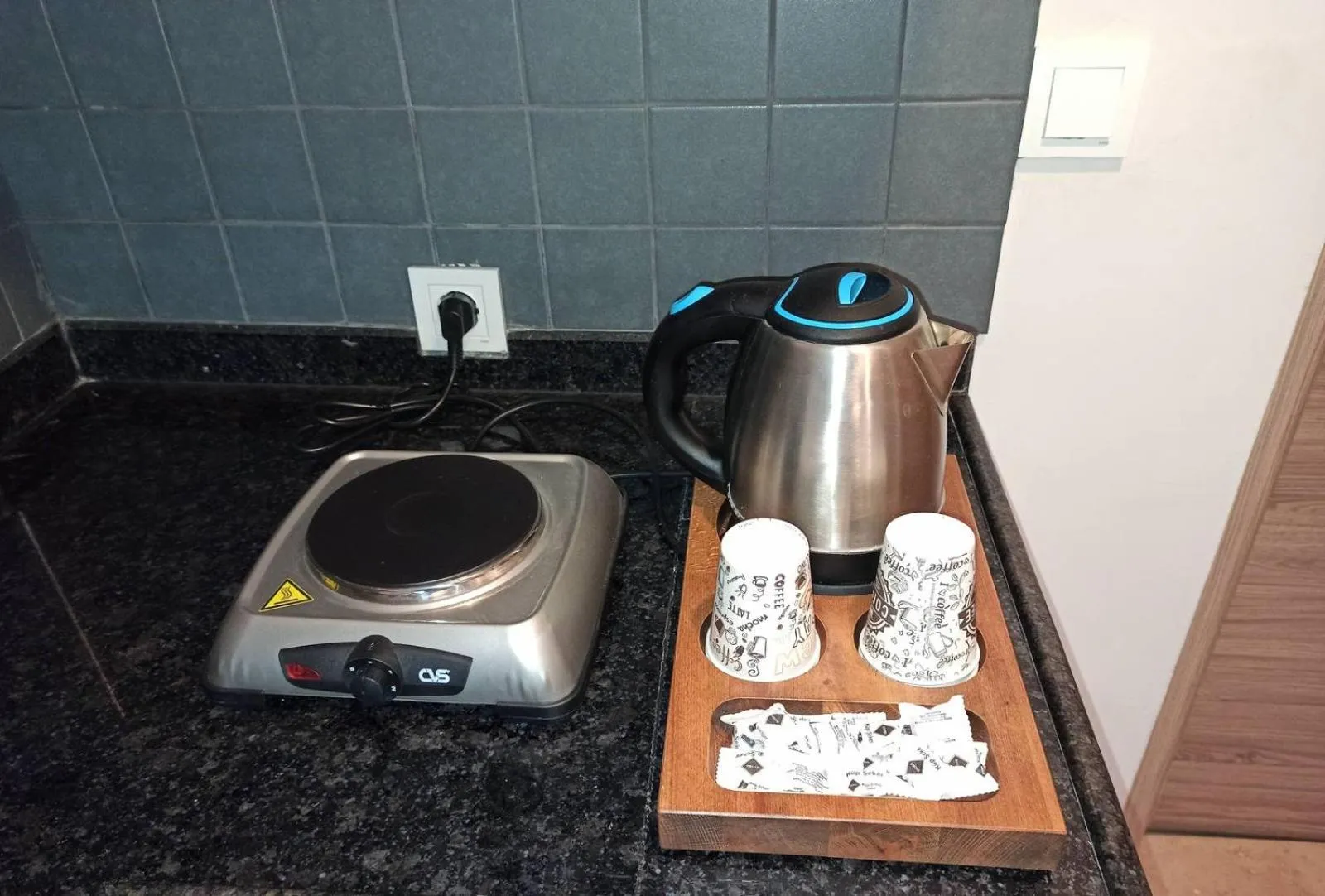 Coffee/tea facilities in Cadde Suite Bakırköy
