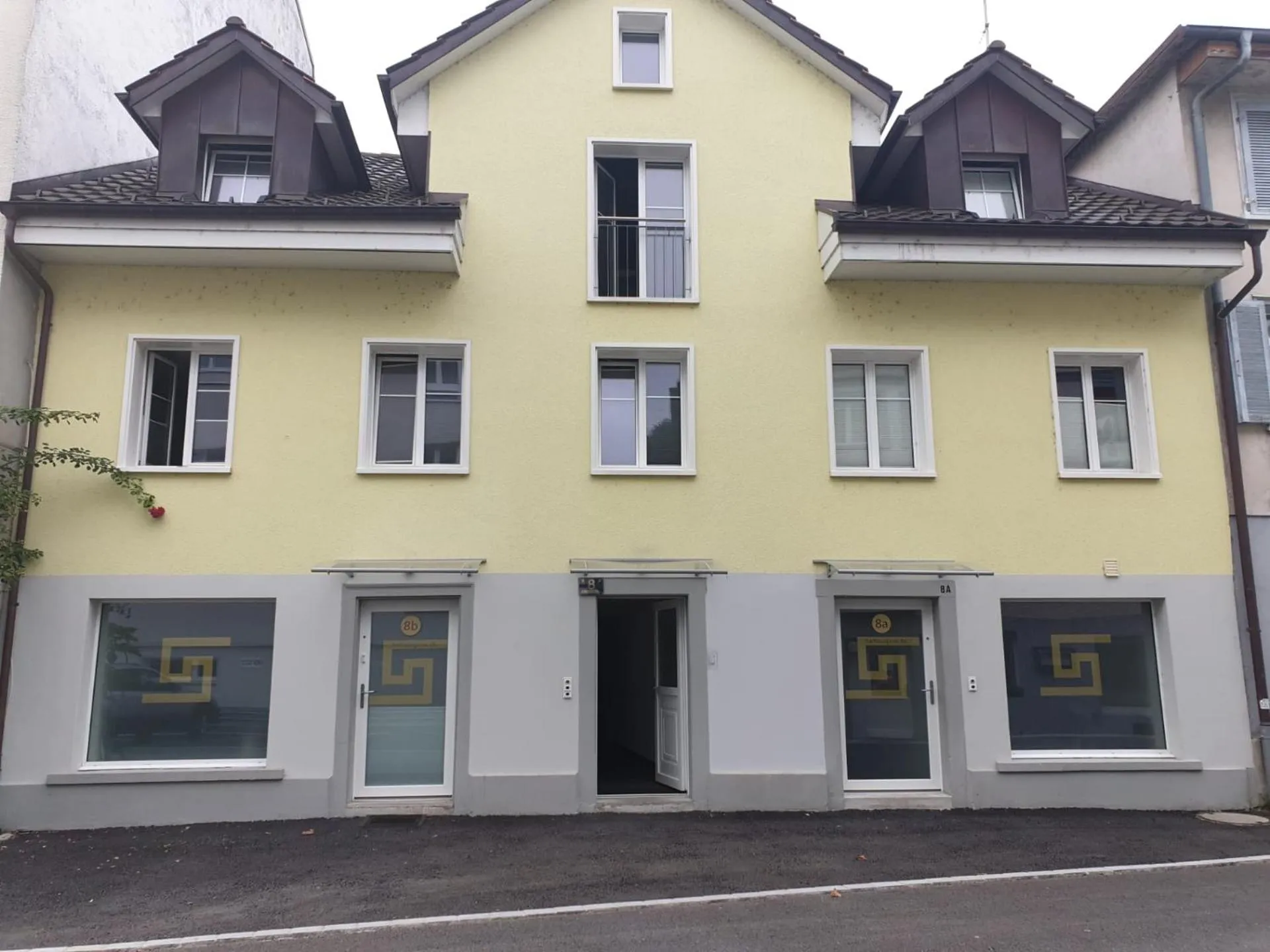 Property building in 3 Doppelbett Business Apartment am Bodensee