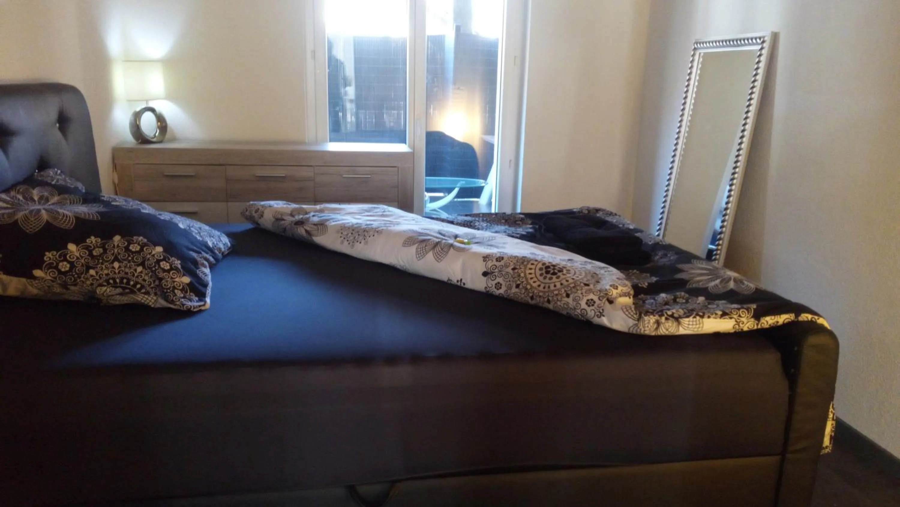 Bedroom, Bed in 3 Doppelbett Business Apartment am Bodensee