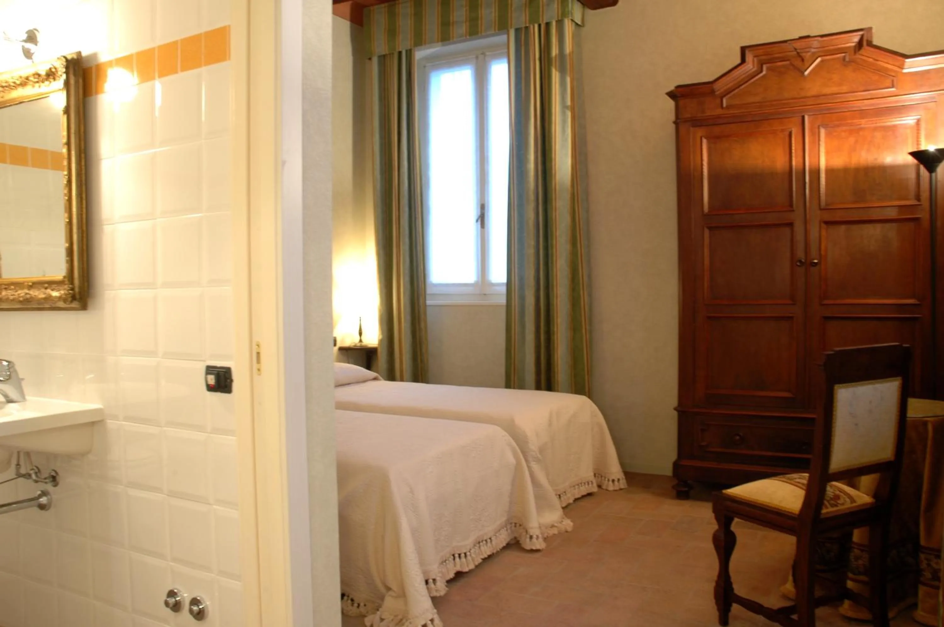 Day, Bed in Alle Roncole