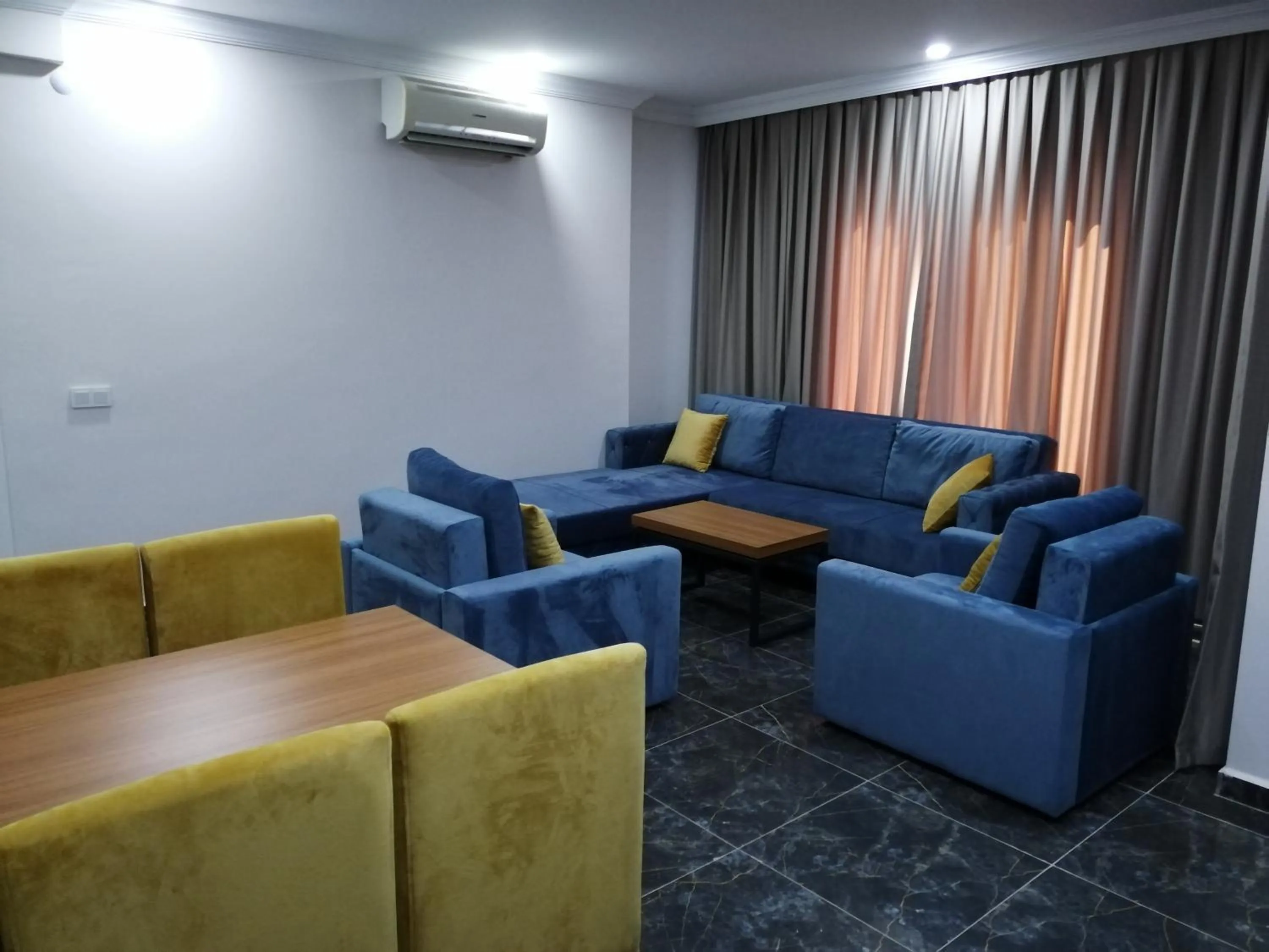 Kitchen or kitchenette in Sirena Apart & SPA