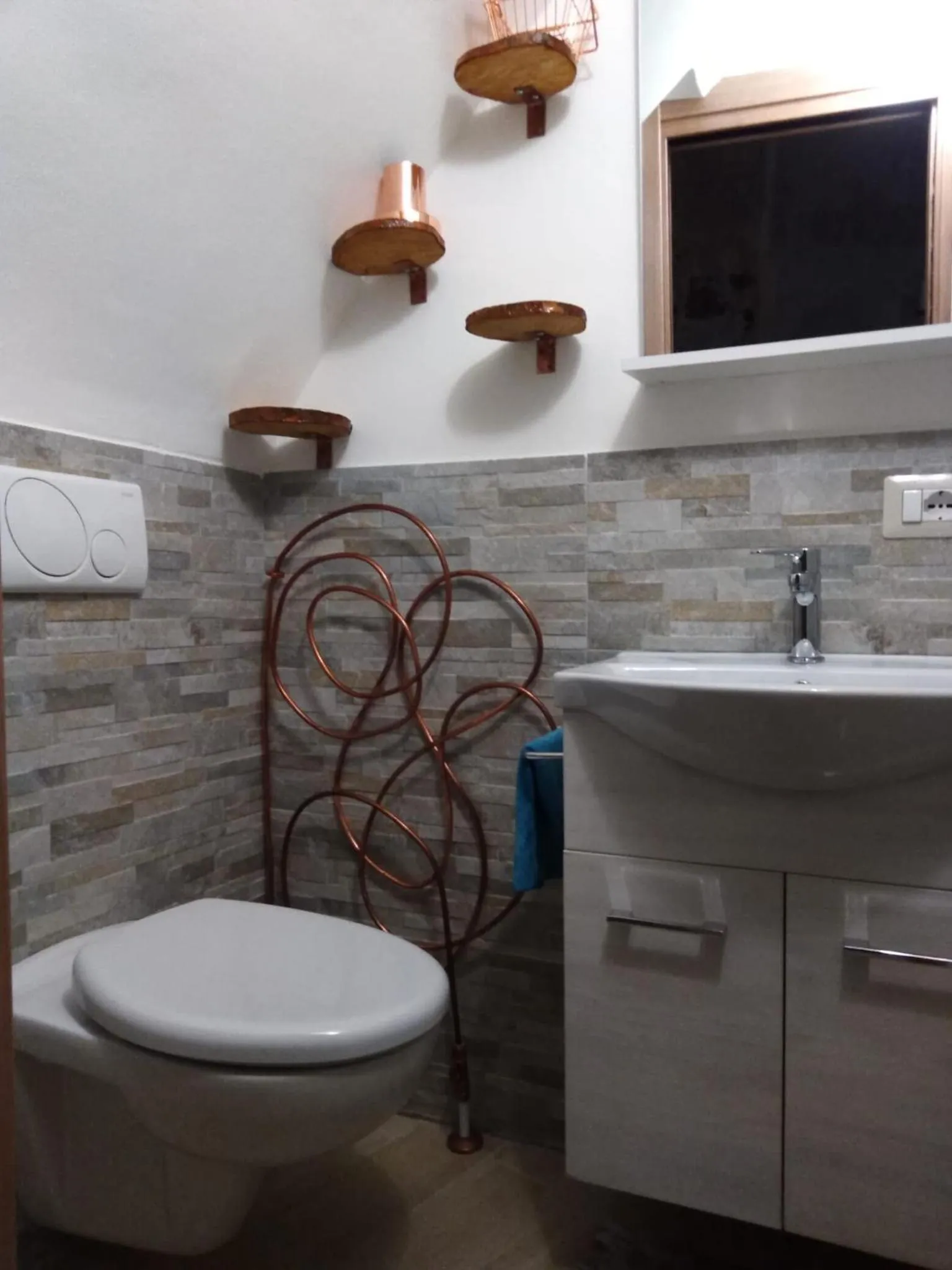 Toilet in C'era Una Volta...