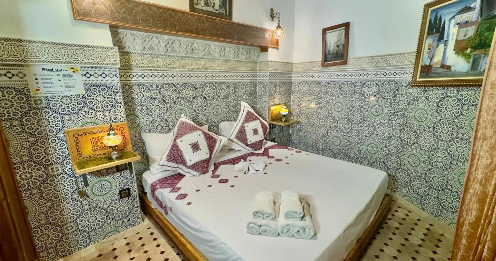 Bed in Riad Le Petit Patrimoine De Fés