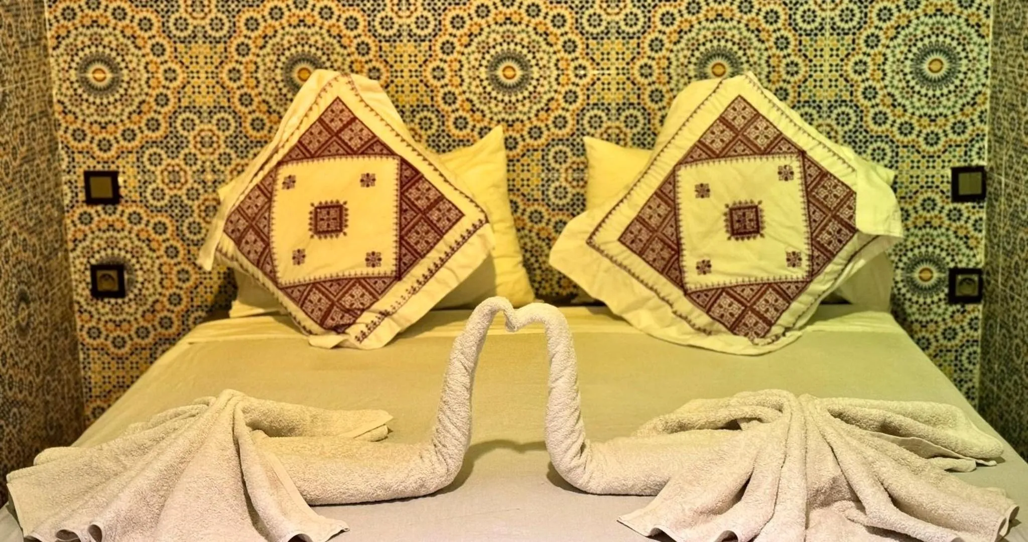 Bed in Riad Le Petit Patrimoine De Fés