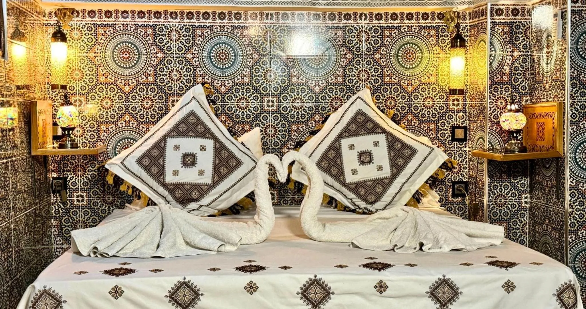 Bed in Riad Le Petit Patrimoine De Fés