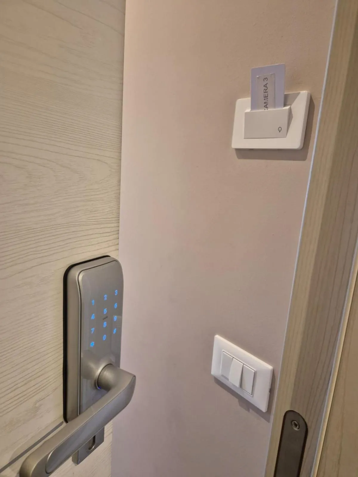 "La città delle 100 sculture" B&B BcenS con parcheggio privato - Belpasso - Etna -