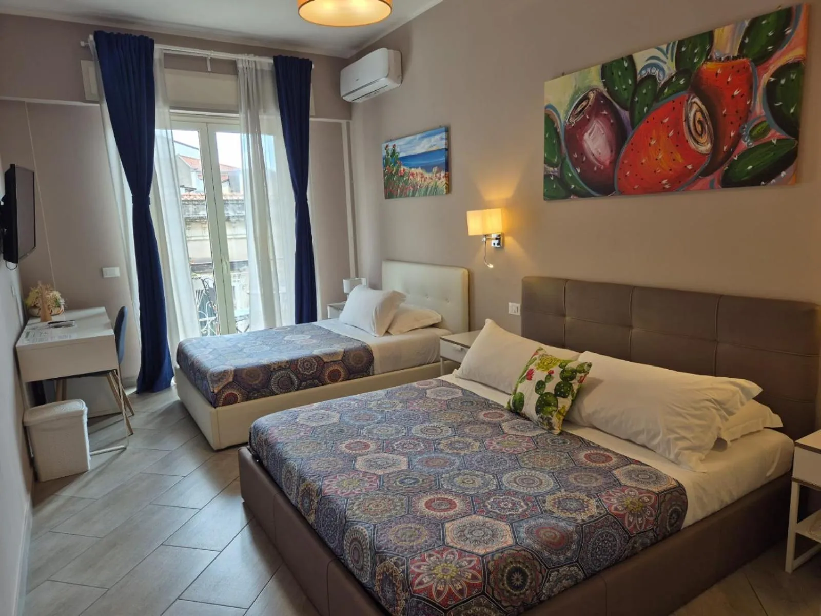 Bed in "La città delle 100 sculture" B&B BcenS con parcheggio privato - Belpasso - Etna -