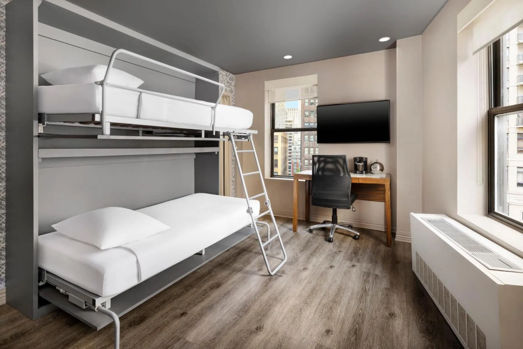 bunk bed, Bed in The Gallivant Times Square