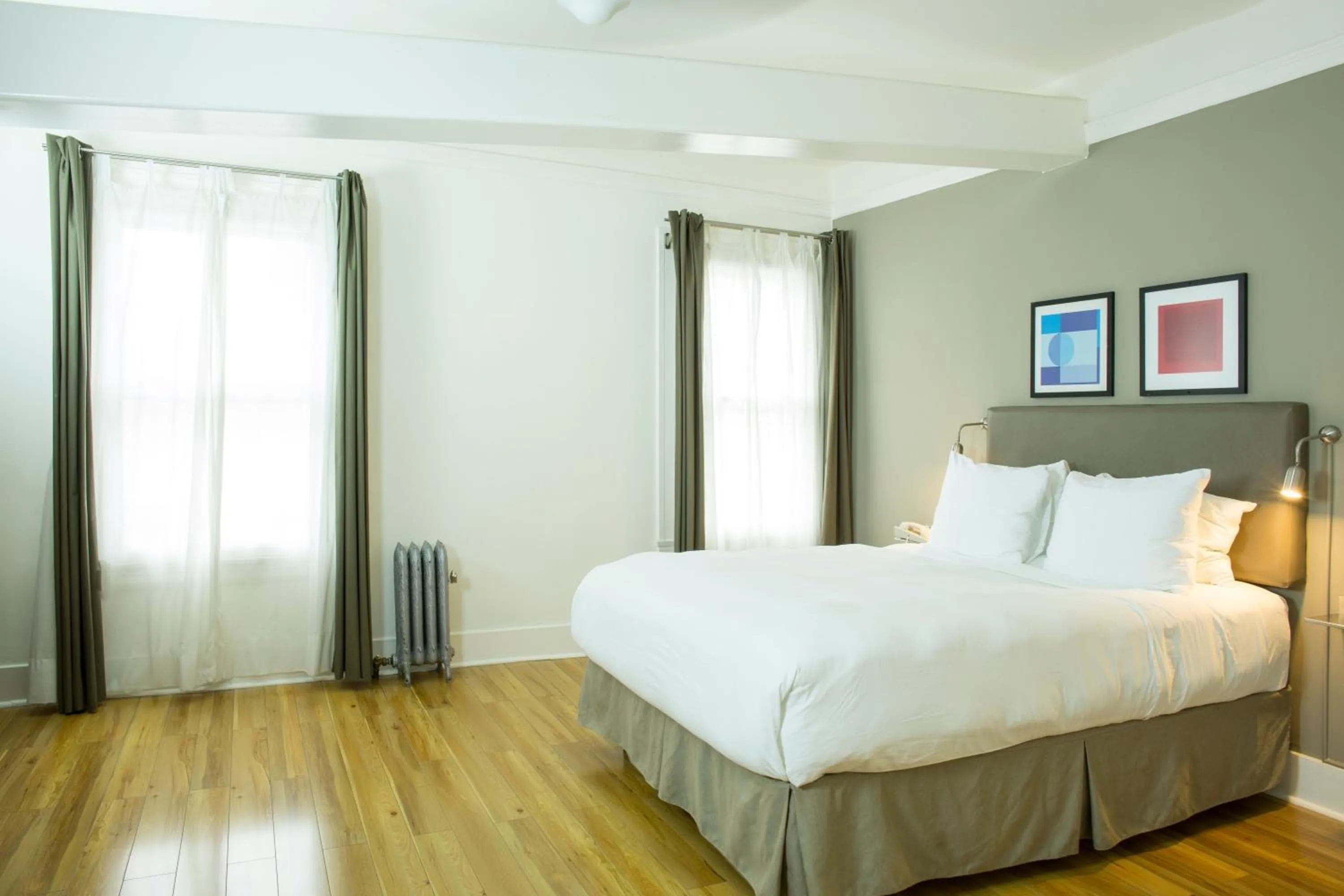 Bed in Herbert Hotel