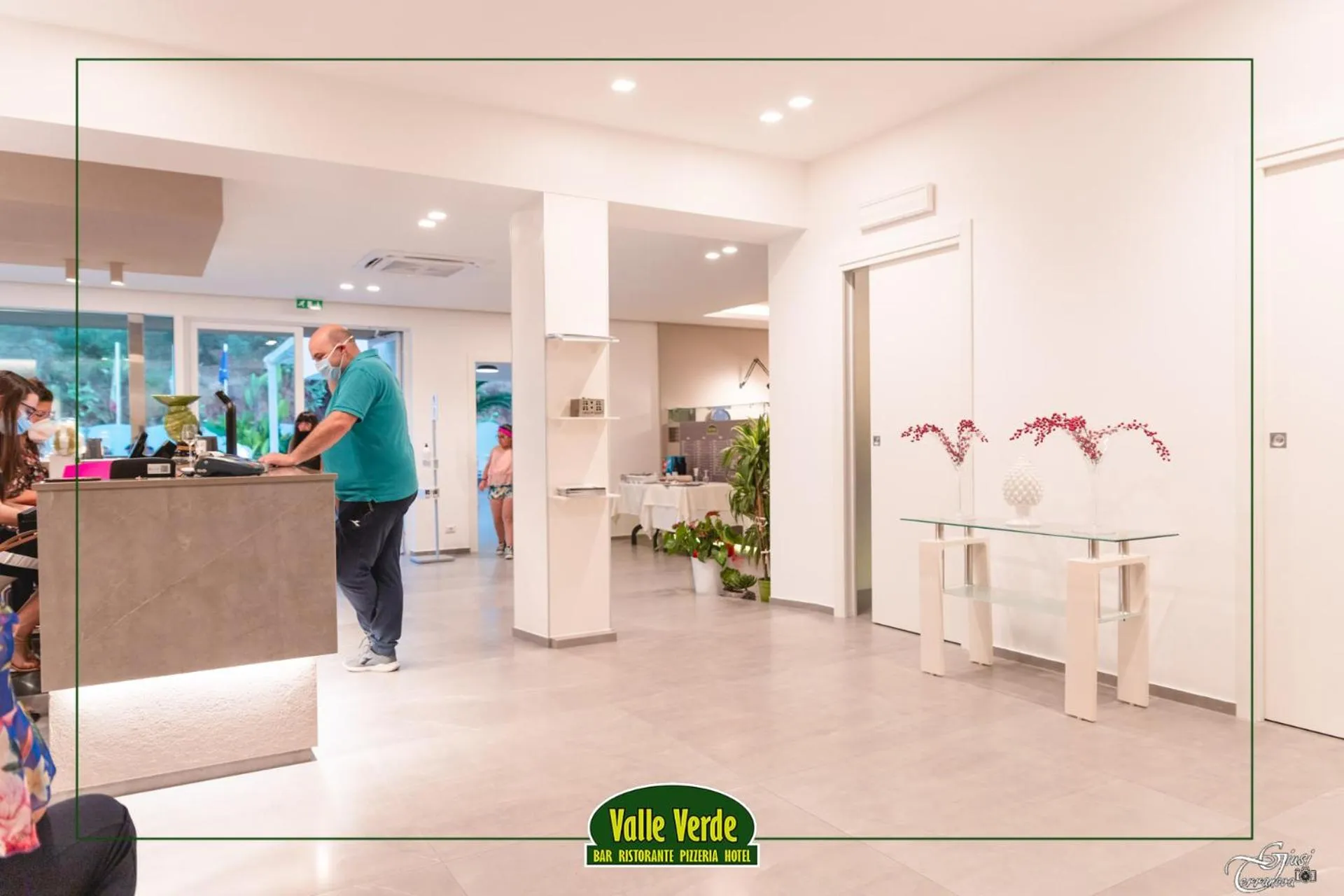 Lobby or reception in Hotel Valle Verde