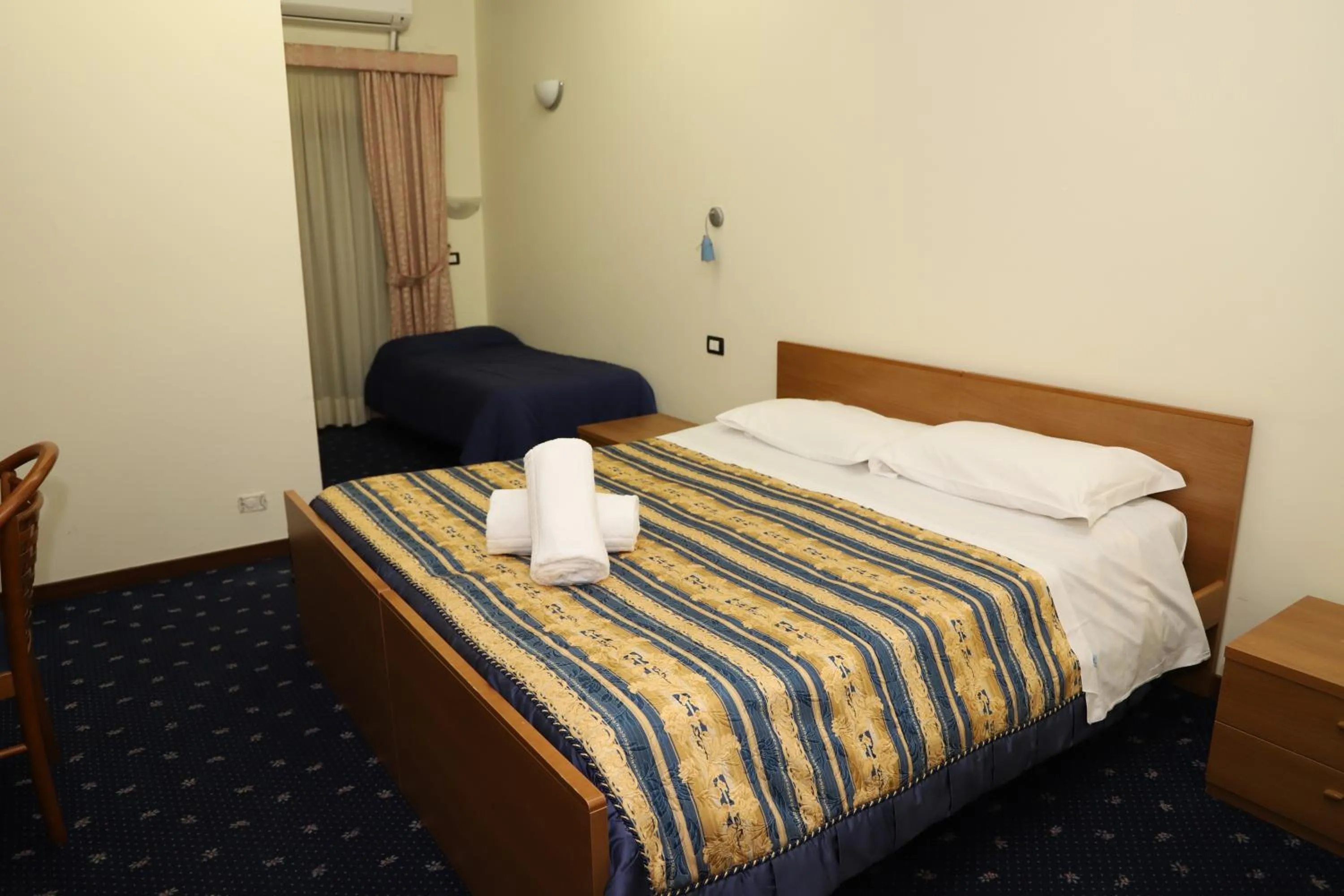 Photo of the whole room, Bed in Hotel Valle Verde