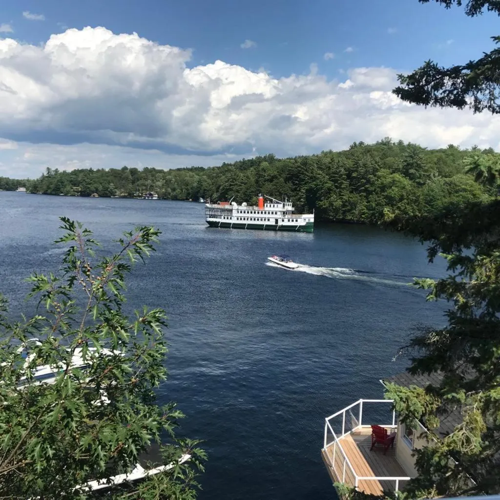 Muskoka Lakes Hotel and Resorts