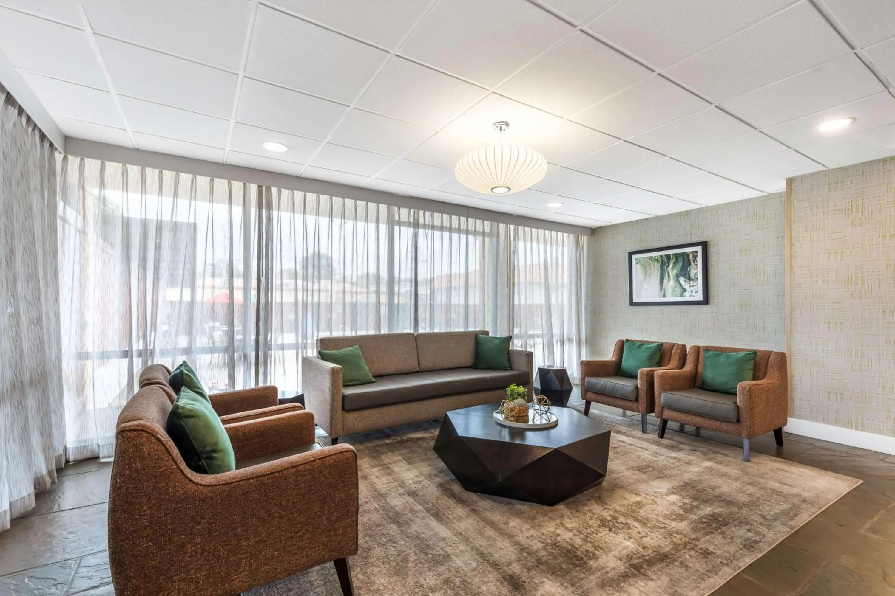 Lobby or reception in Best Western Plus Laurel