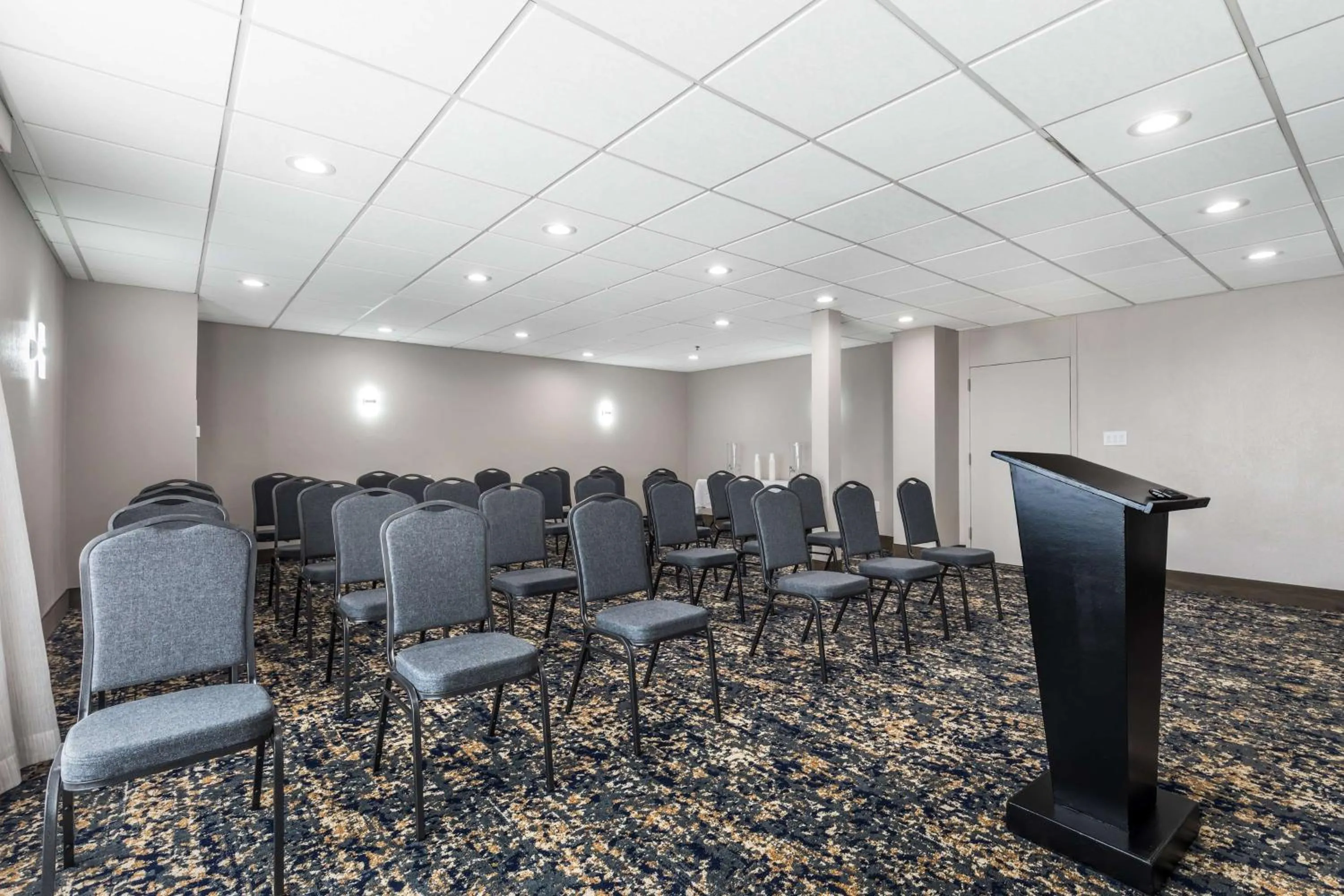 Meeting/conference room in Best Western Plus Laurel