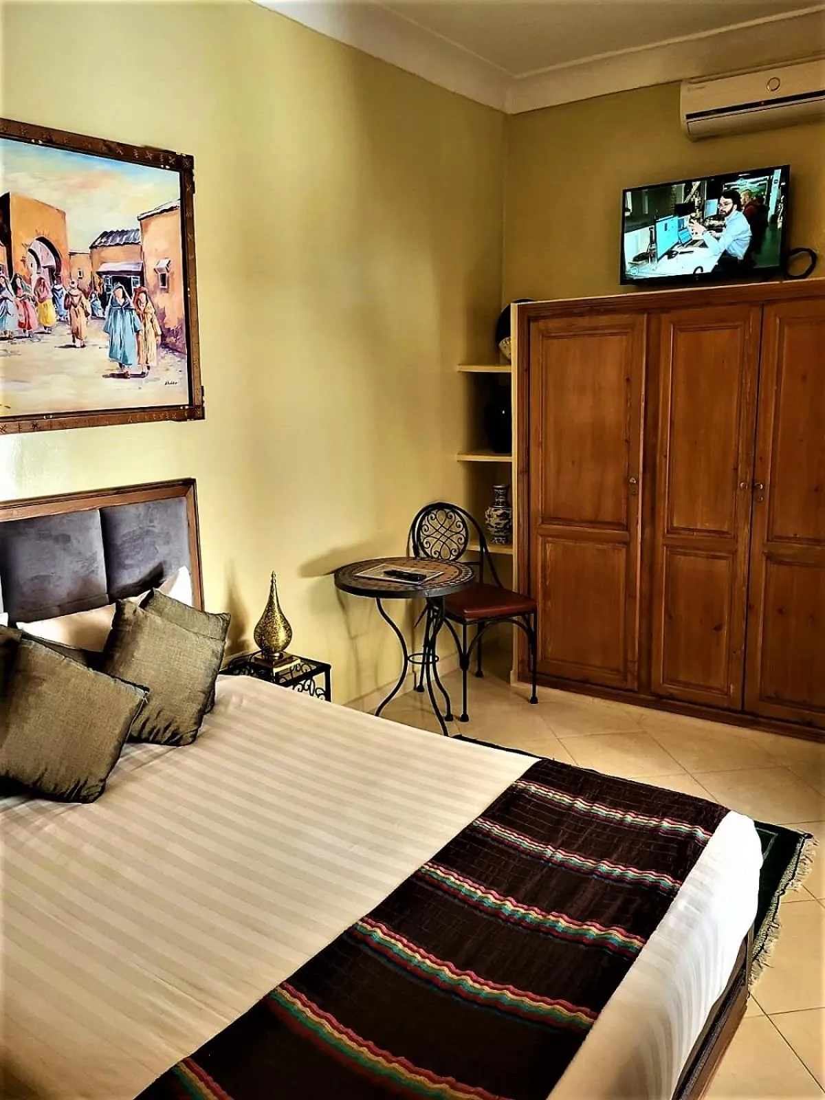 TV and multimedia, Bed in Riad Lalla Merieme