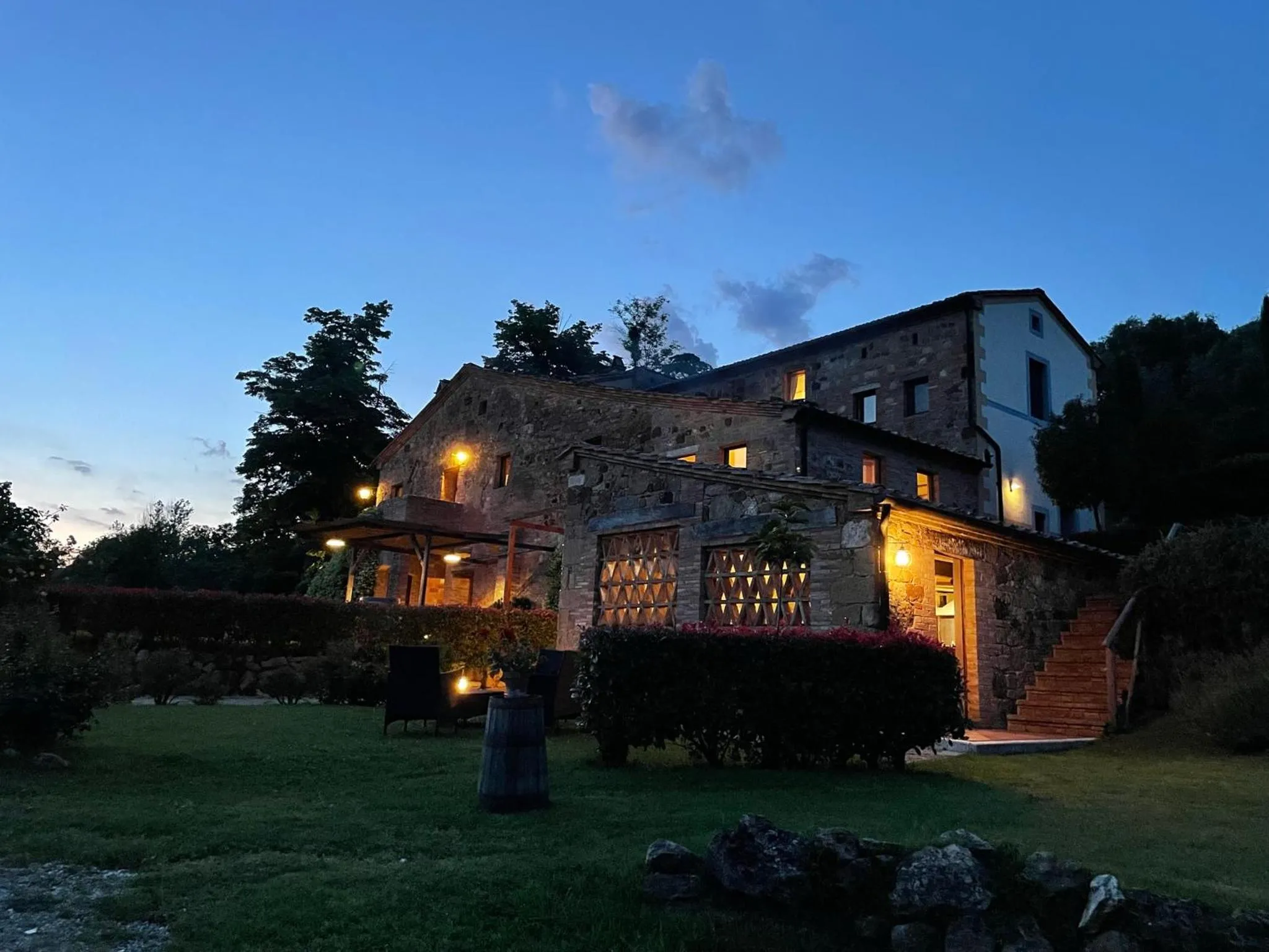 Property building in Godiolo