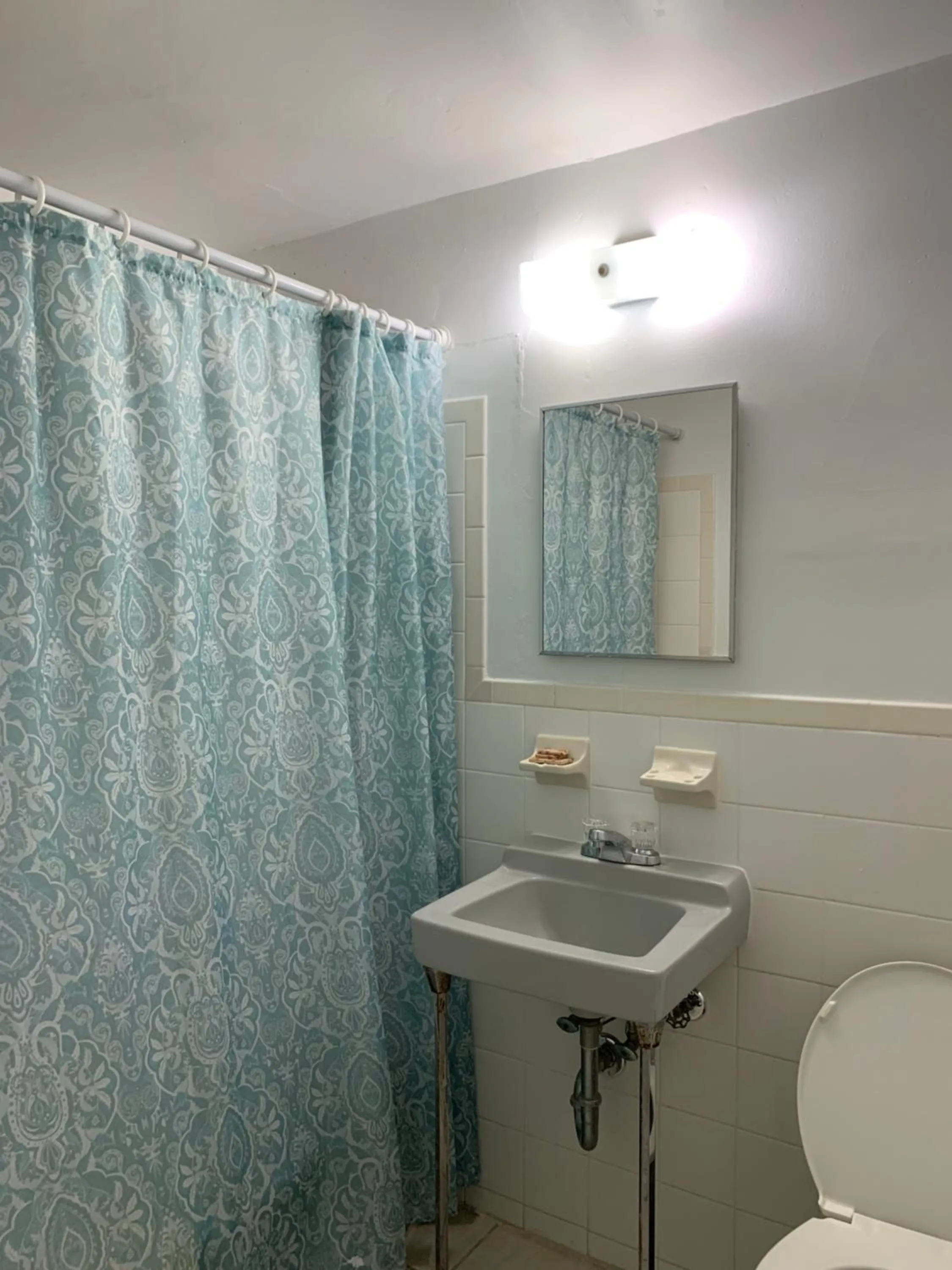 International Inn on the Bay