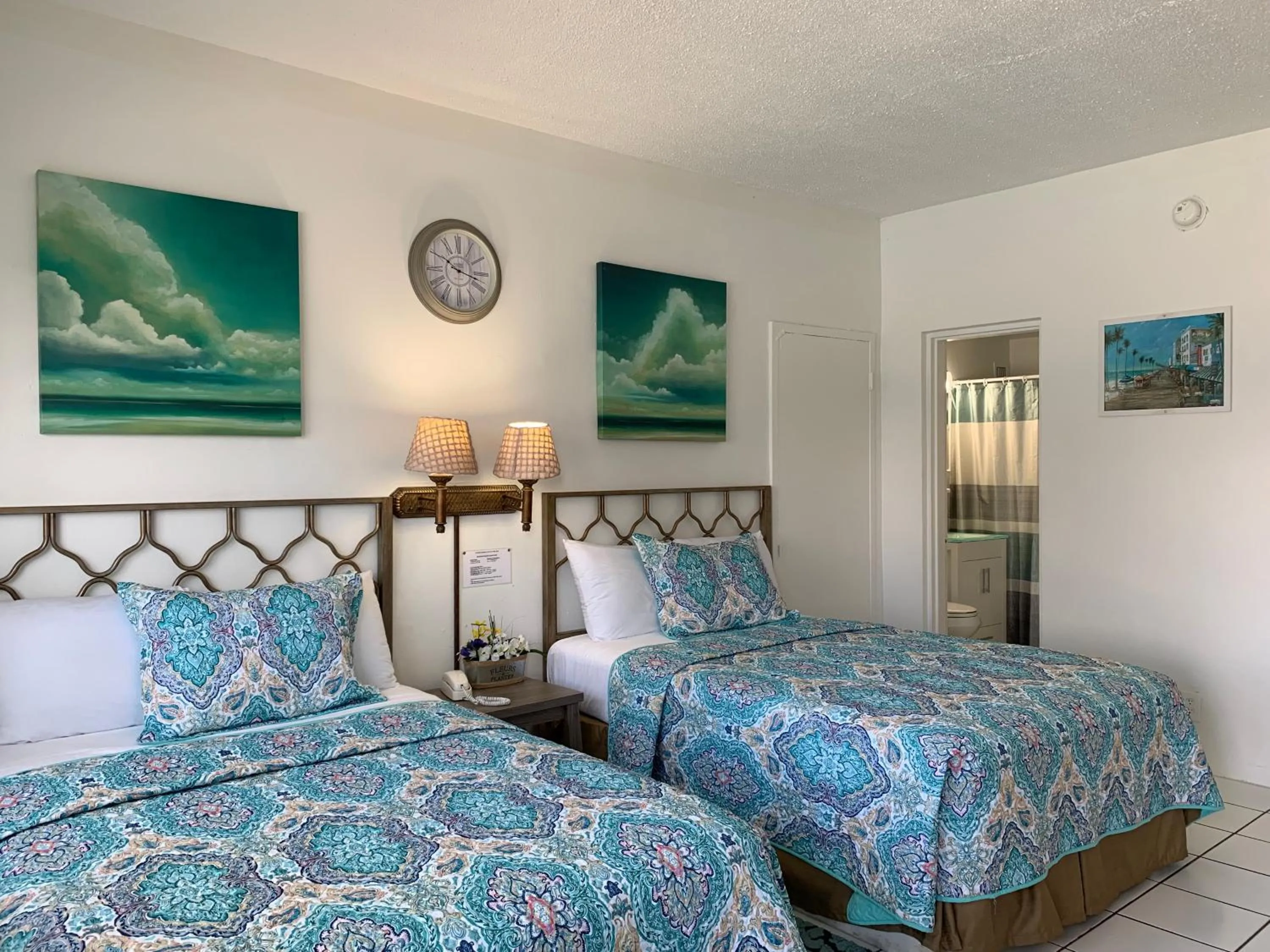 Bedroom, Bed in International Inn on the Bay