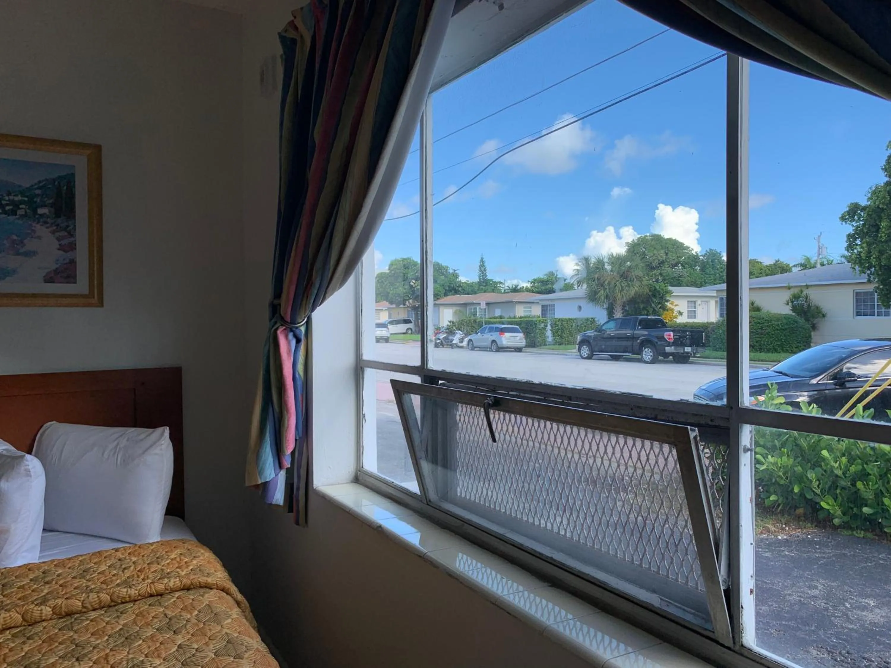 Bed in International Inn on the Bay