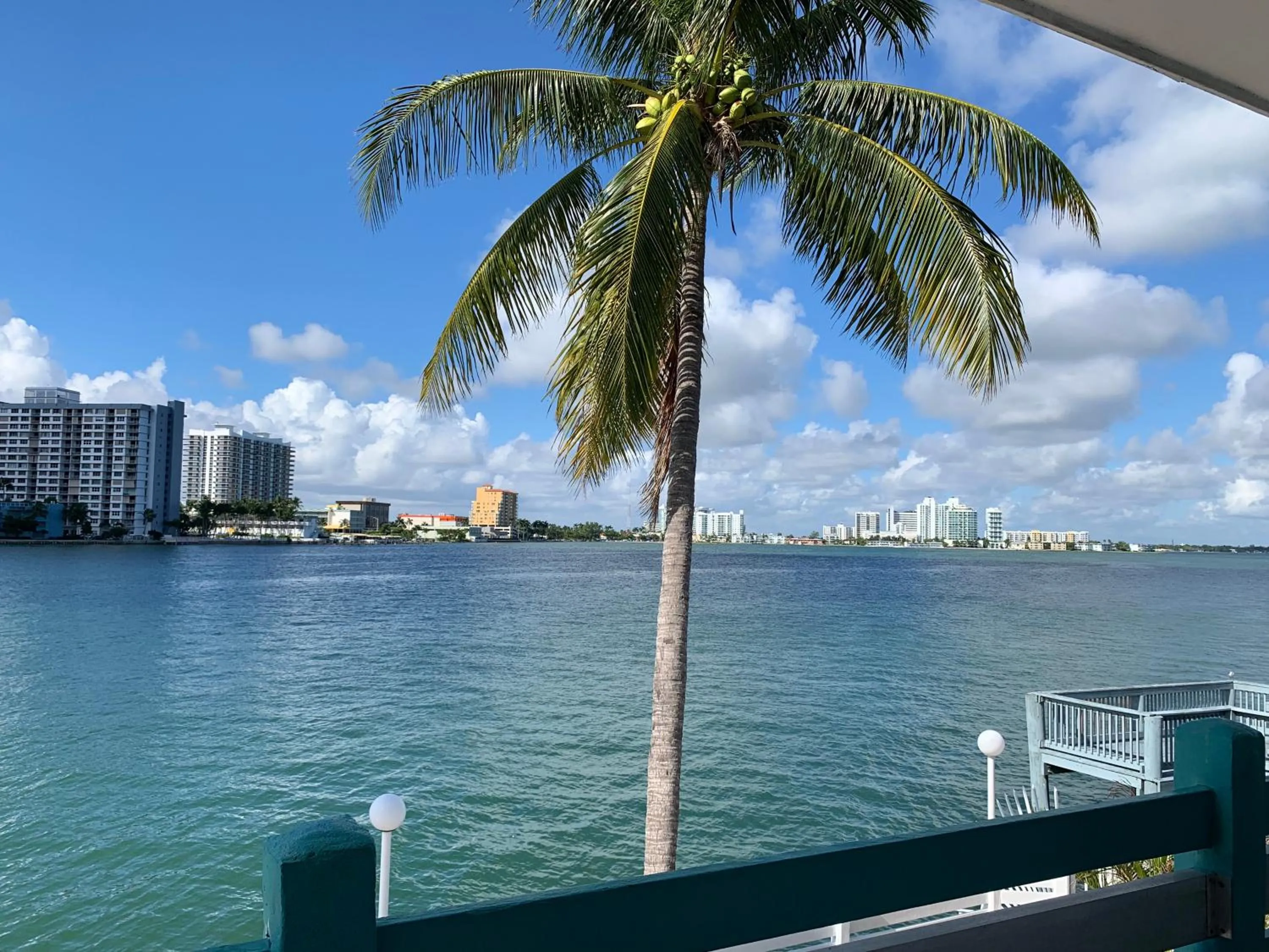 Sea view in International Inn on the Bay