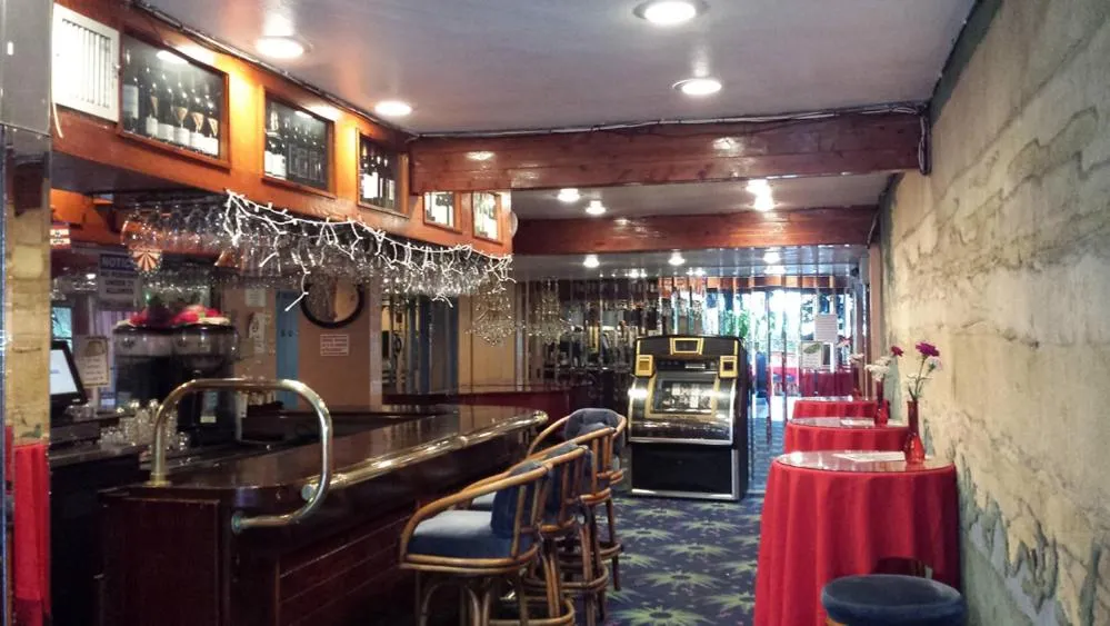 Lounge or bar in Tradewinds Airport Hotel