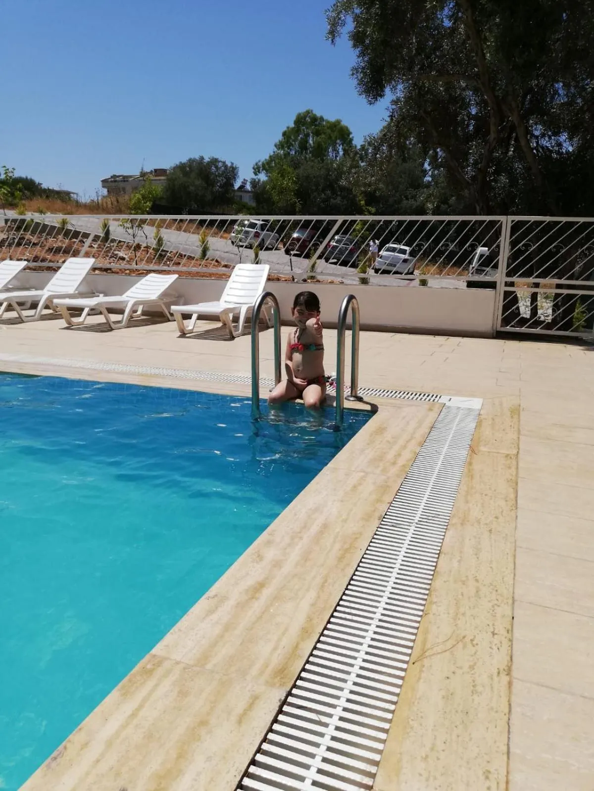 Day in ÇİÇEK APART OTEL