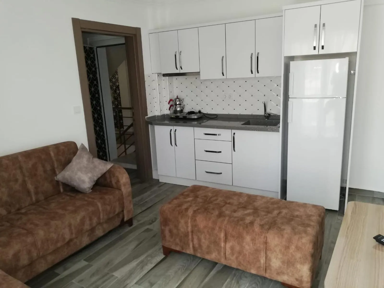 Seating area in ÇİÇEK APART OTEL