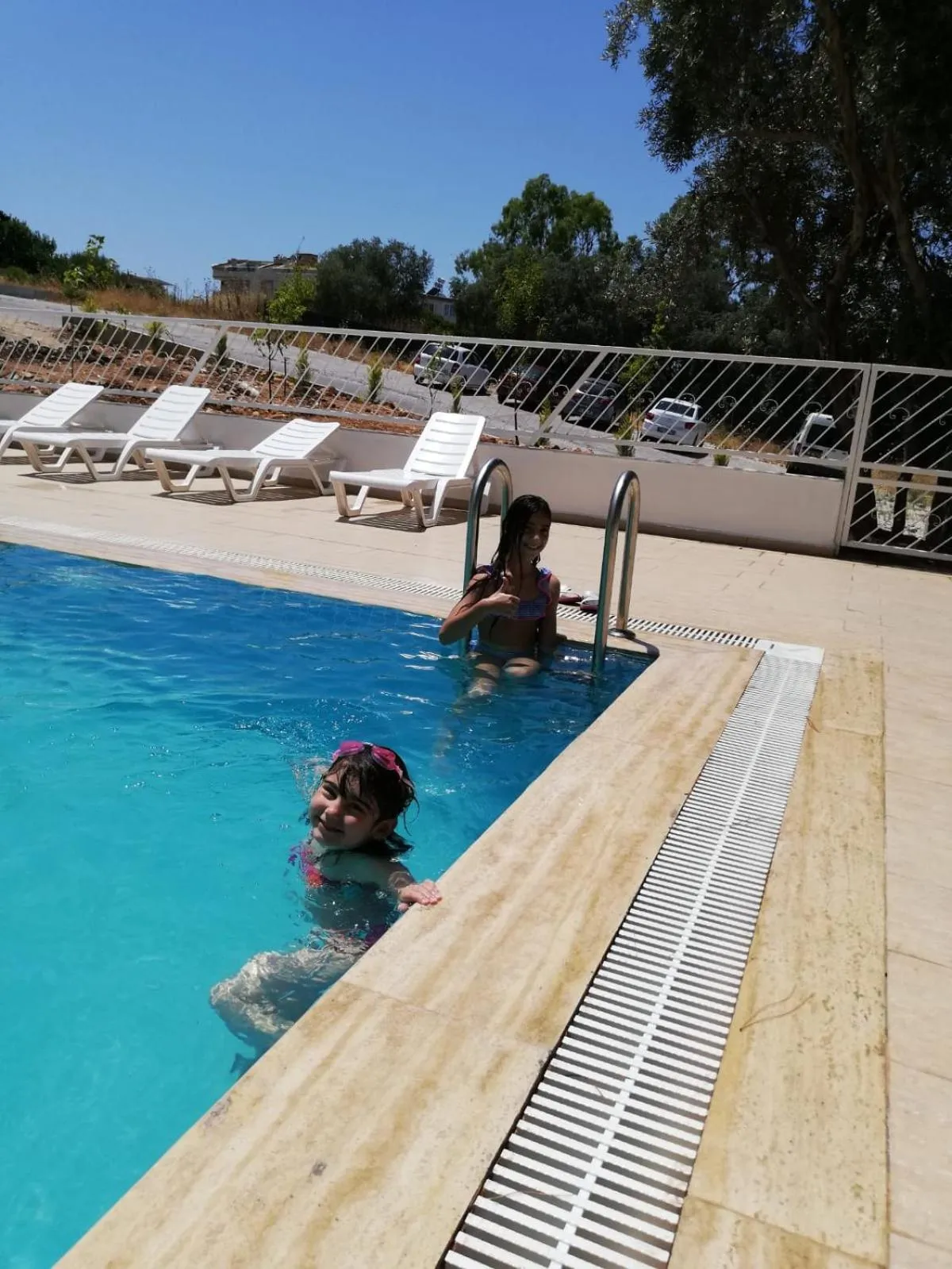 Day in ÇİÇEK APART OTEL