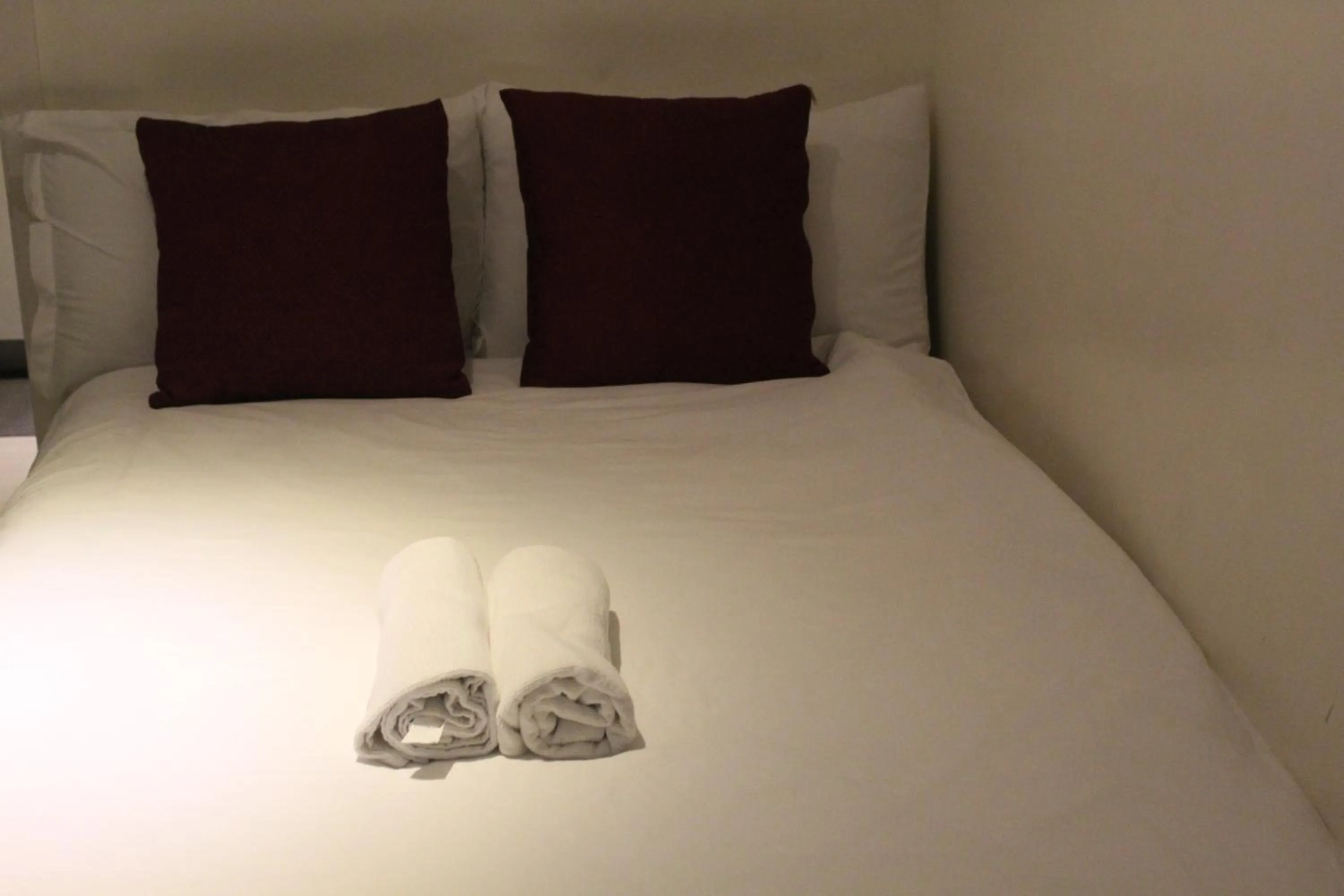 Bed in Azure C2 Balcony wifi Near Mall Airport MULTIPLE UNITS