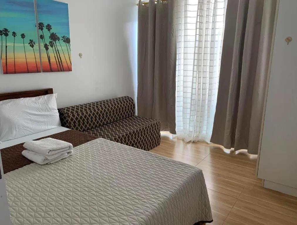 Bed in Azure C2 Balcony wifi Near Mall Airport MULTIPLE UNITS